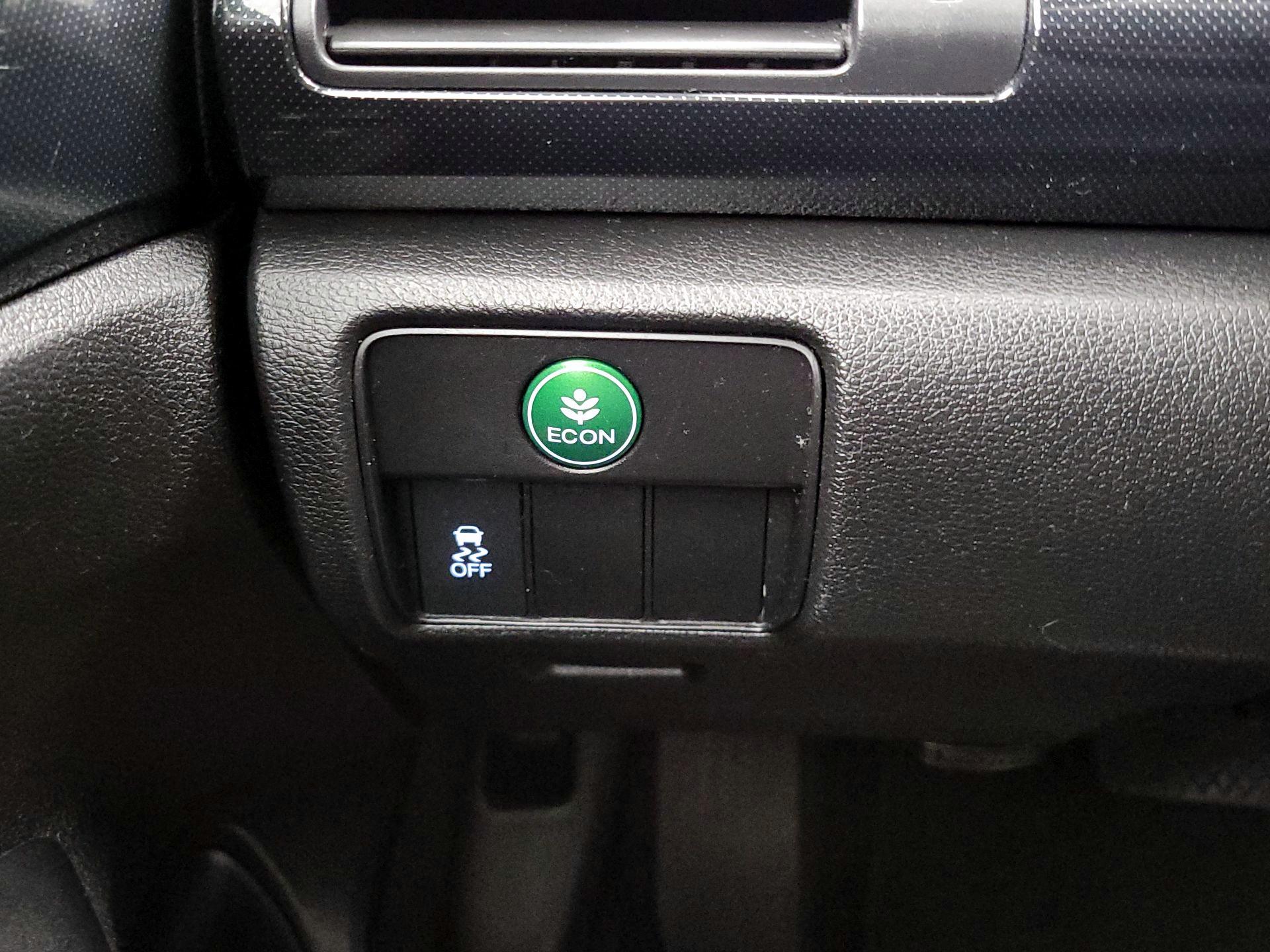 Thumbnail: 2015 Honda Accord - 13