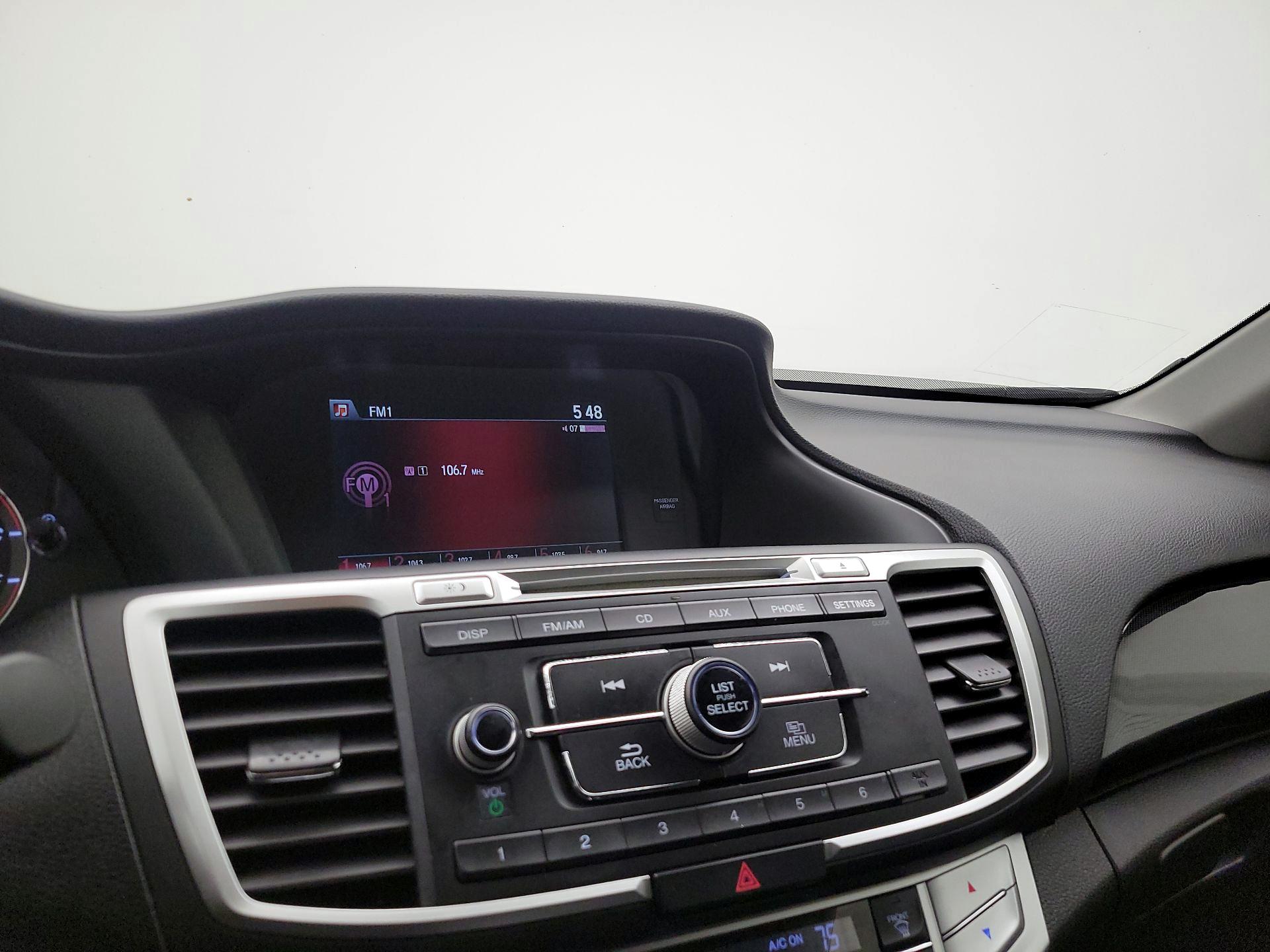 Thumbnail: 2015 Honda Accord - 15