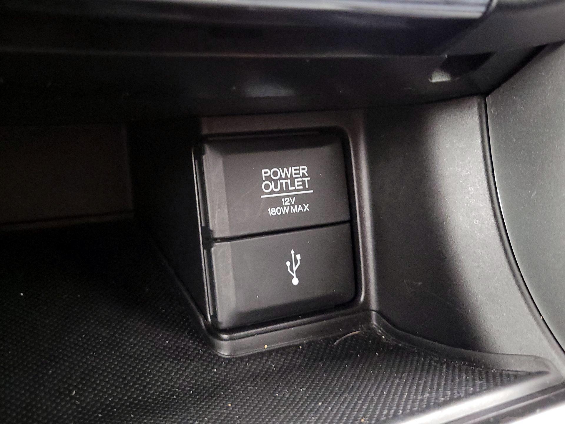 Thumbnail: 2015 Honda Accord - 18