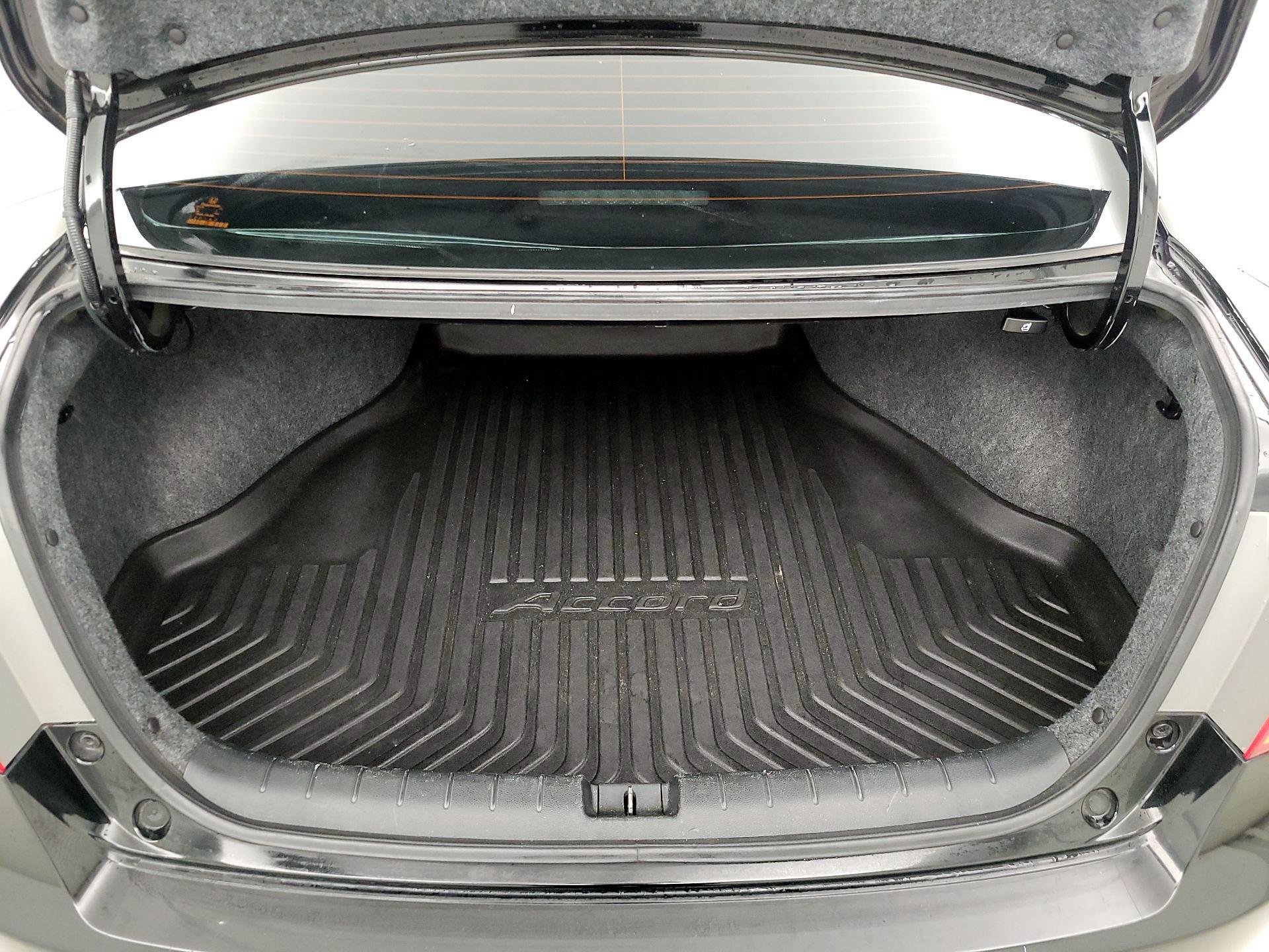 Thumbnail: 2015 Honda Accord - 20