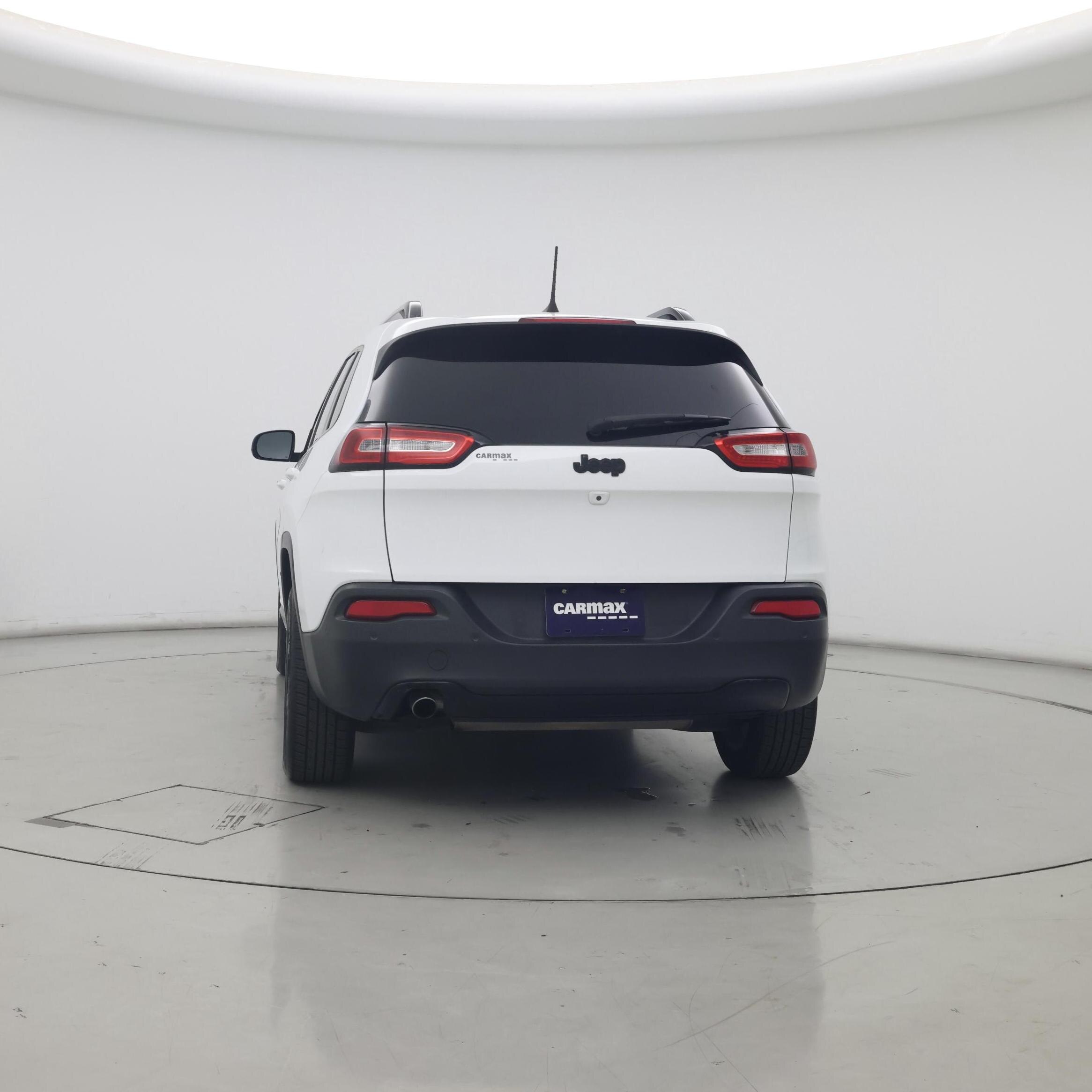 Thumbnail: 2018 Jeep Cherokee - 6