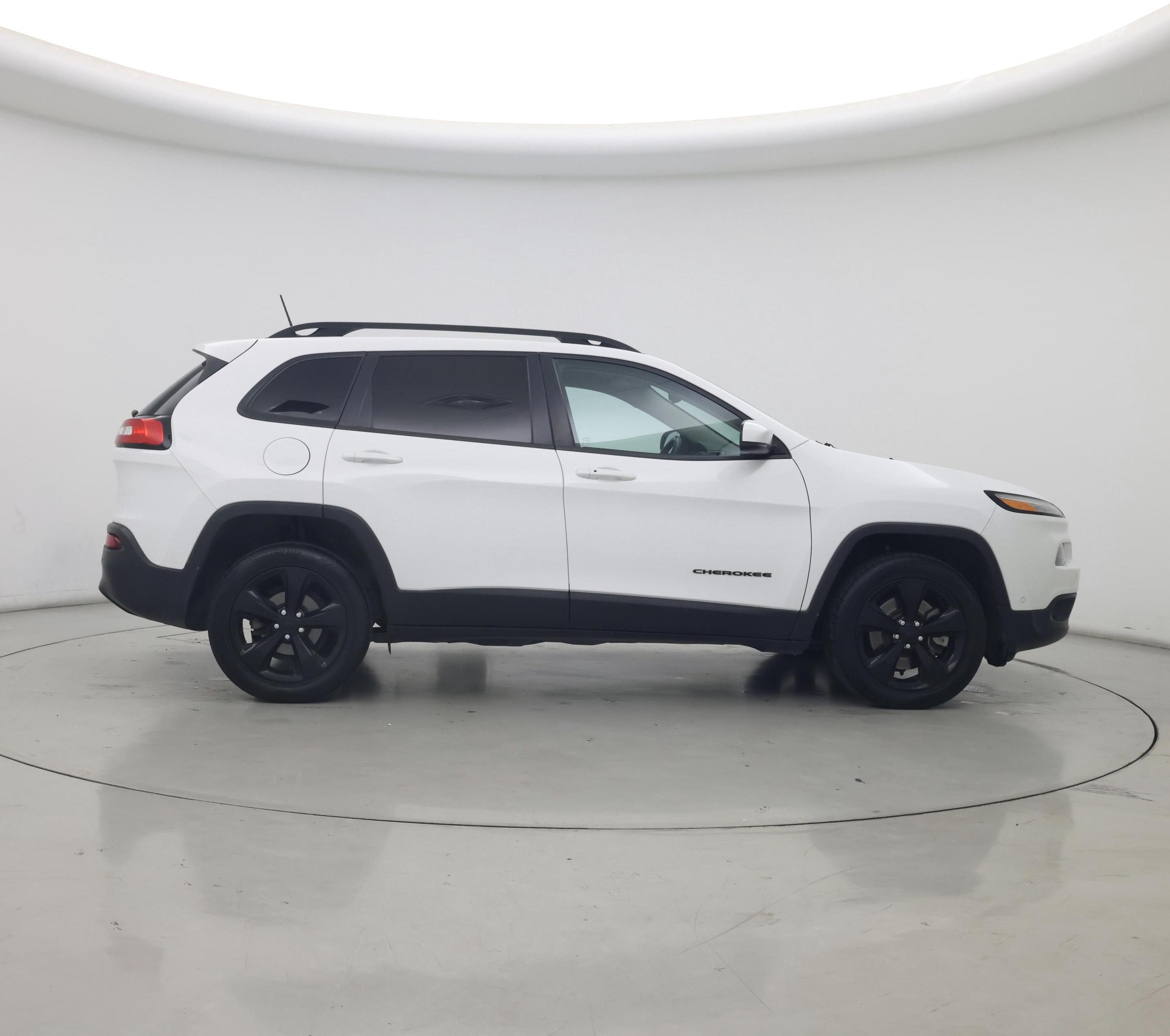 Thumbnail: 2018 Jeep Cherokee - 7