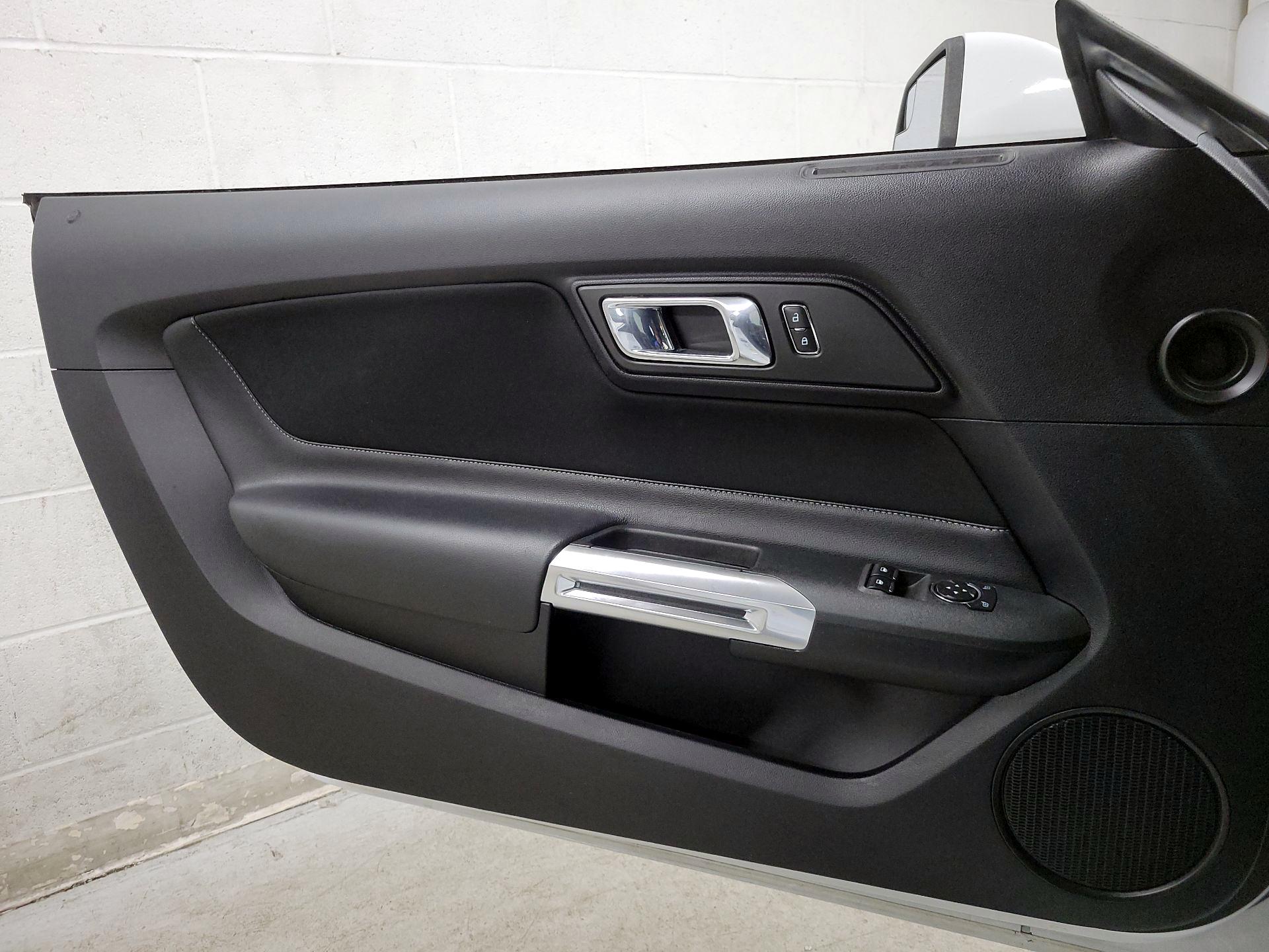 Thumbnail: 2017 Ford Mustang - 12