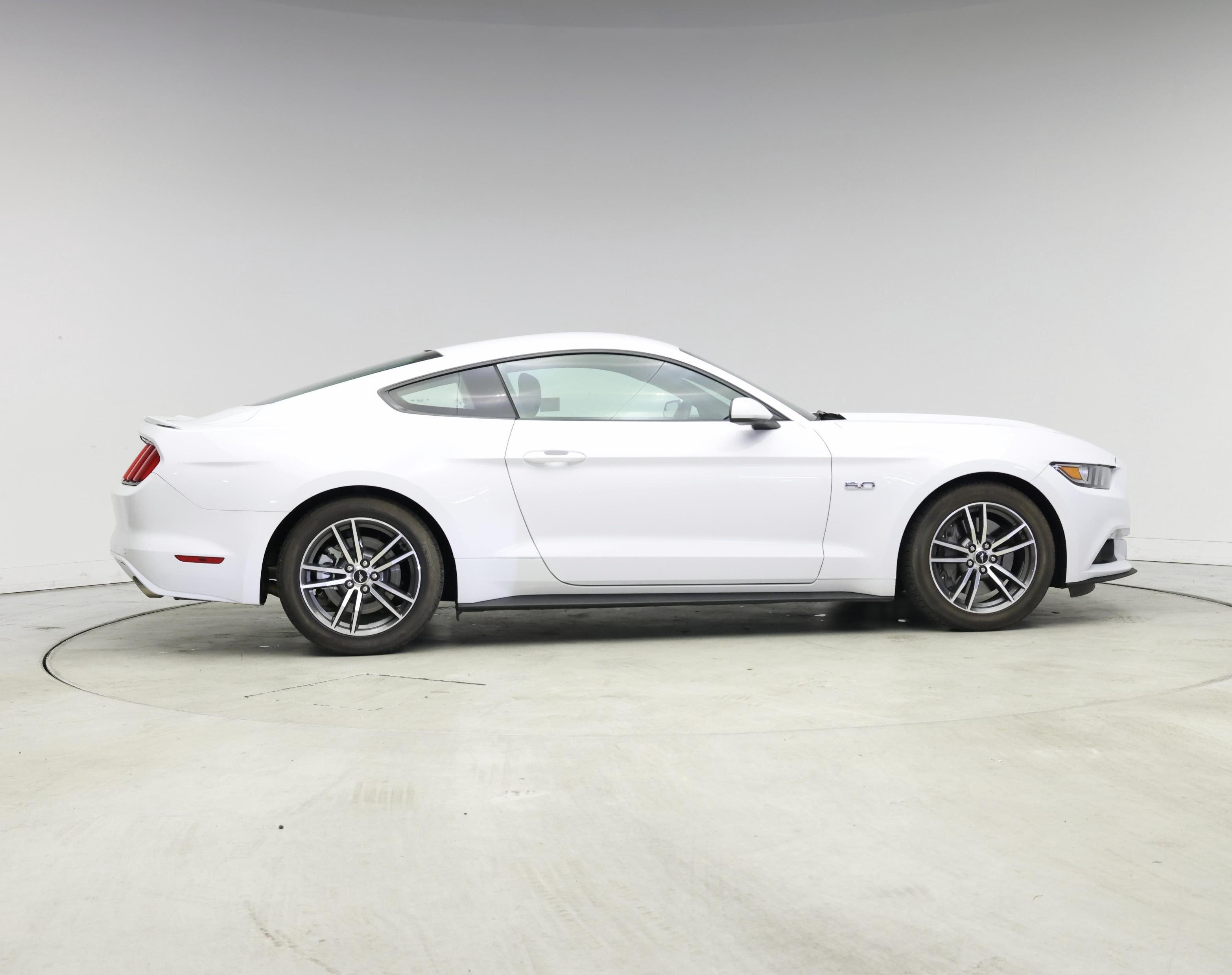 Thumbnail: 2017 Ford Mustang - 7