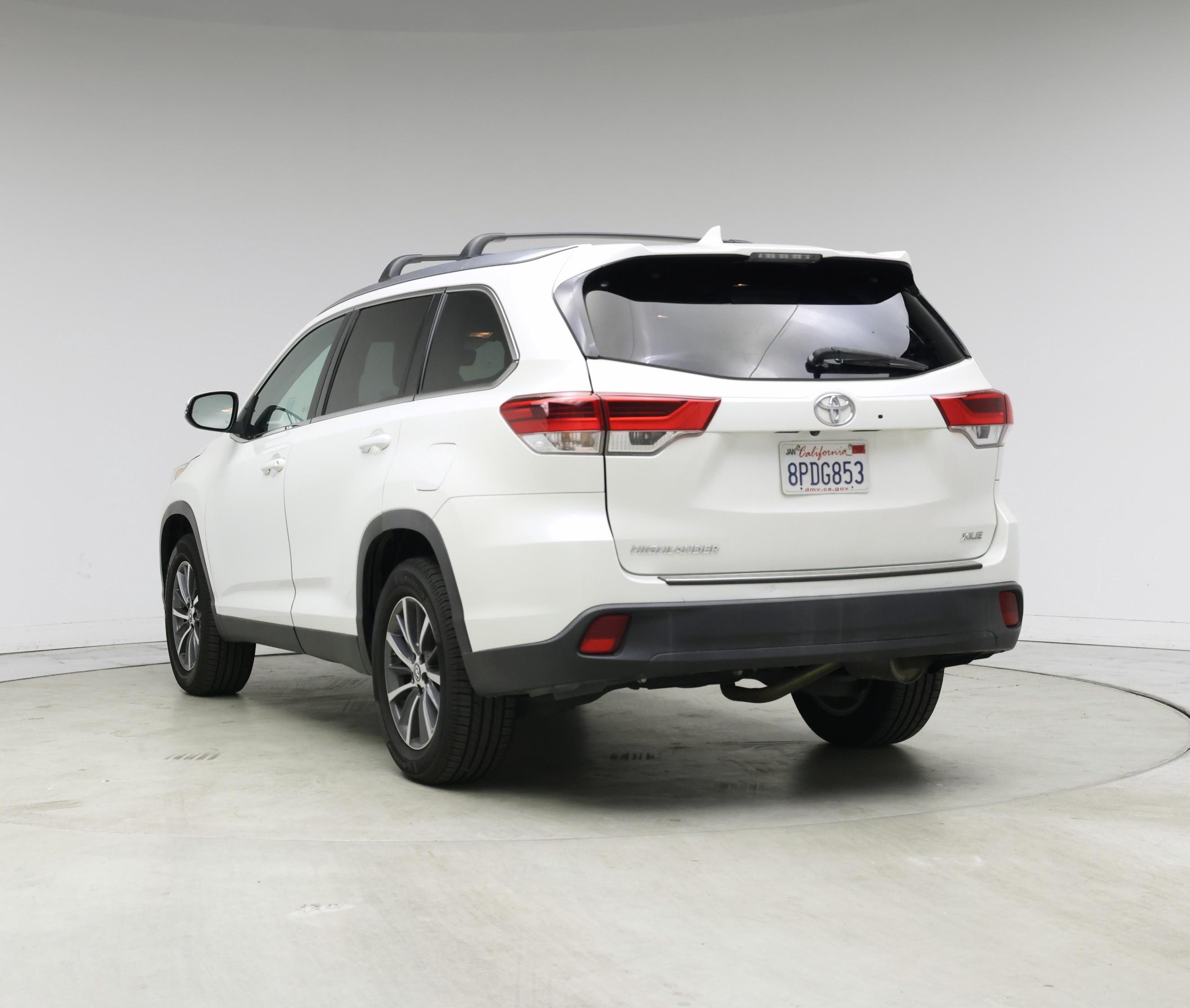 Thumbnail: 2019 Toyota Highlander - 2