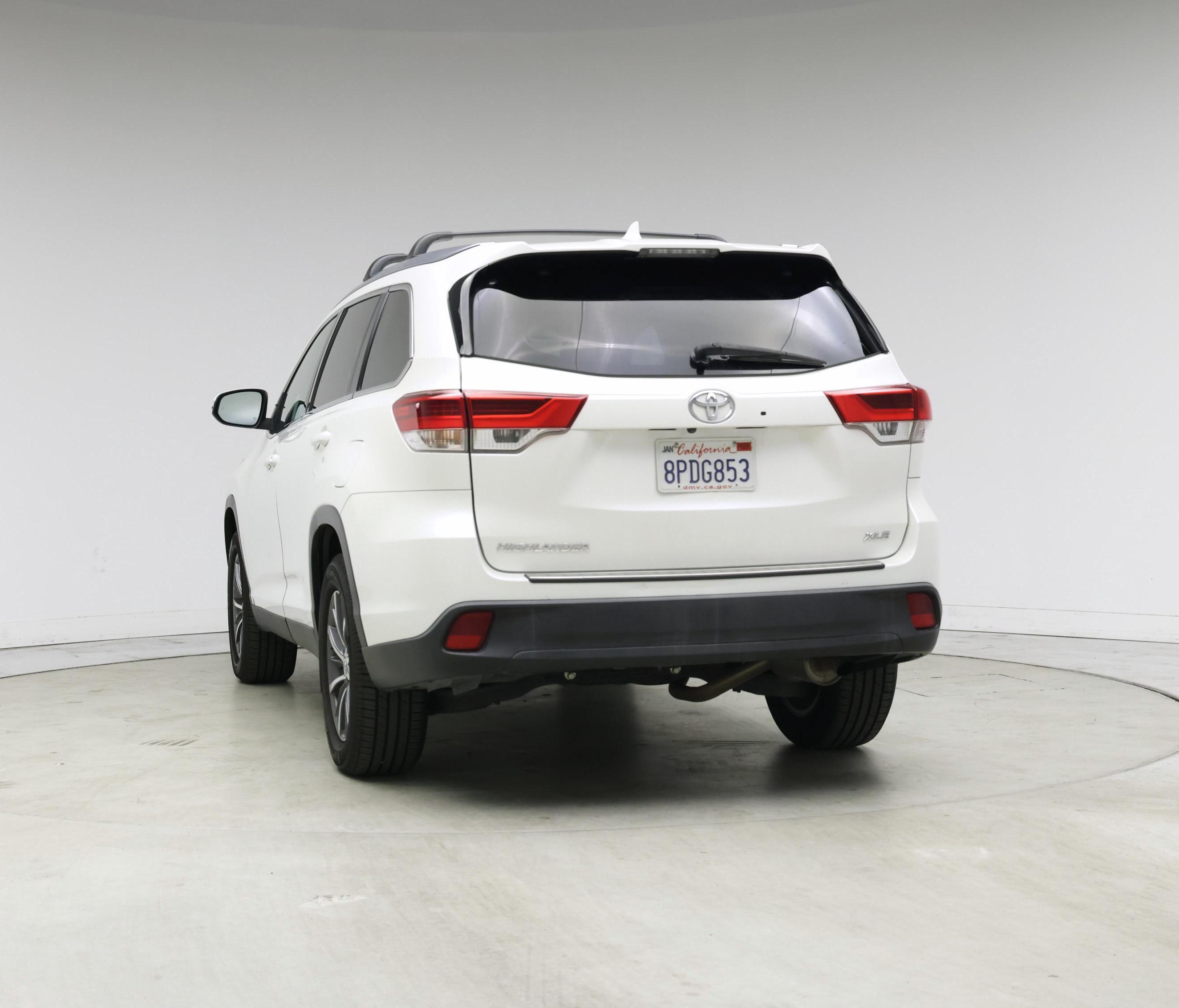 Thumbnail: 2019 Toyota Highlander - 6