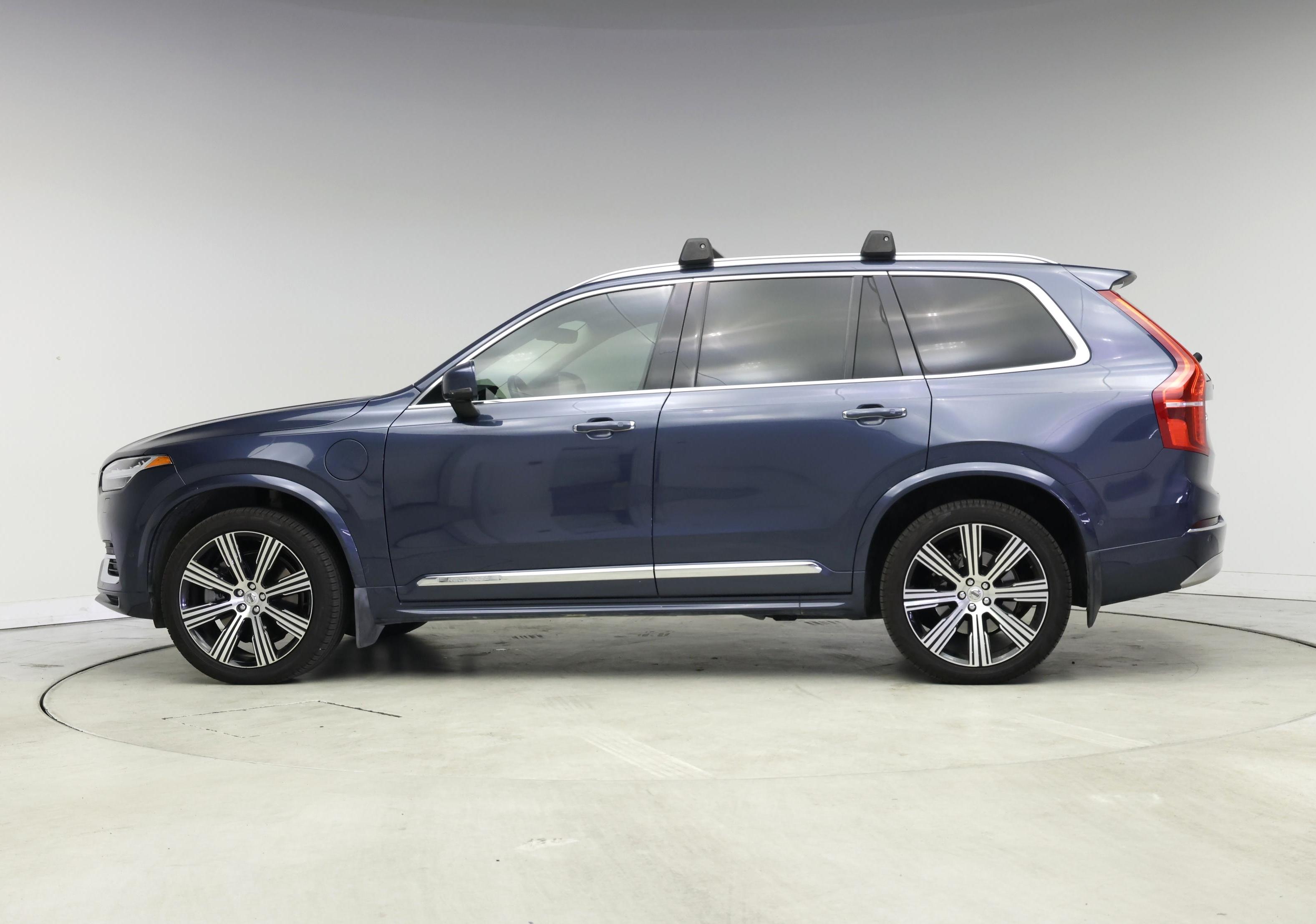 Thumbnail: 2022 Volvo XC90 - 3