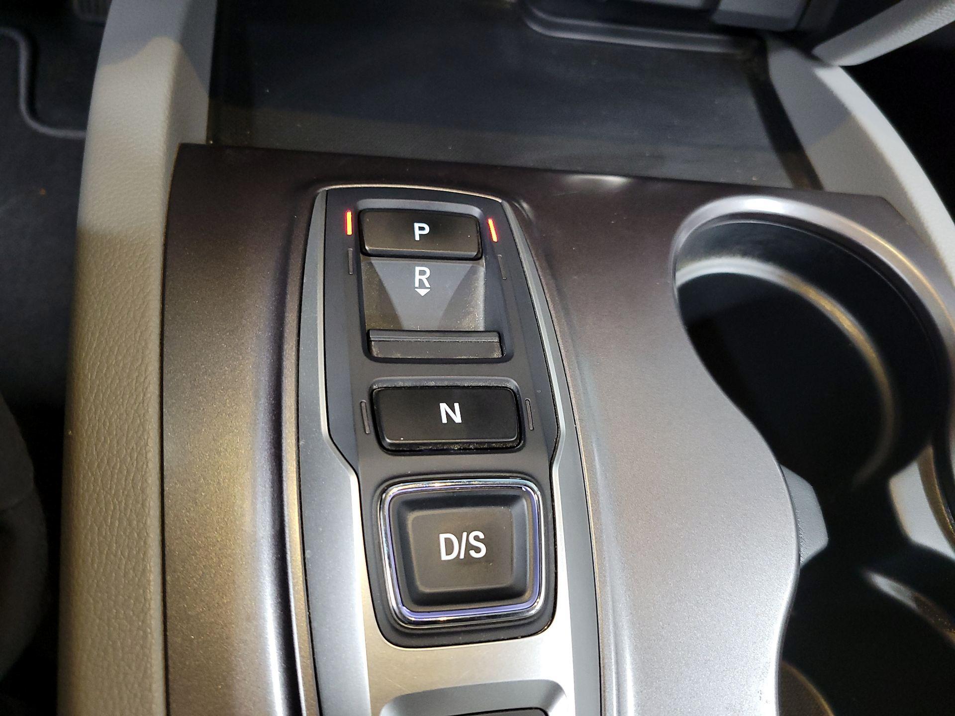 Thumbnail: 2020 Honda Ridgeline - 16