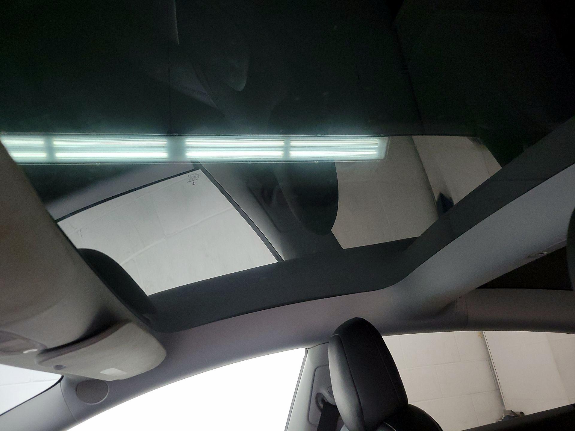 Thumbnail: 2021 Tesla Model 3 - 18