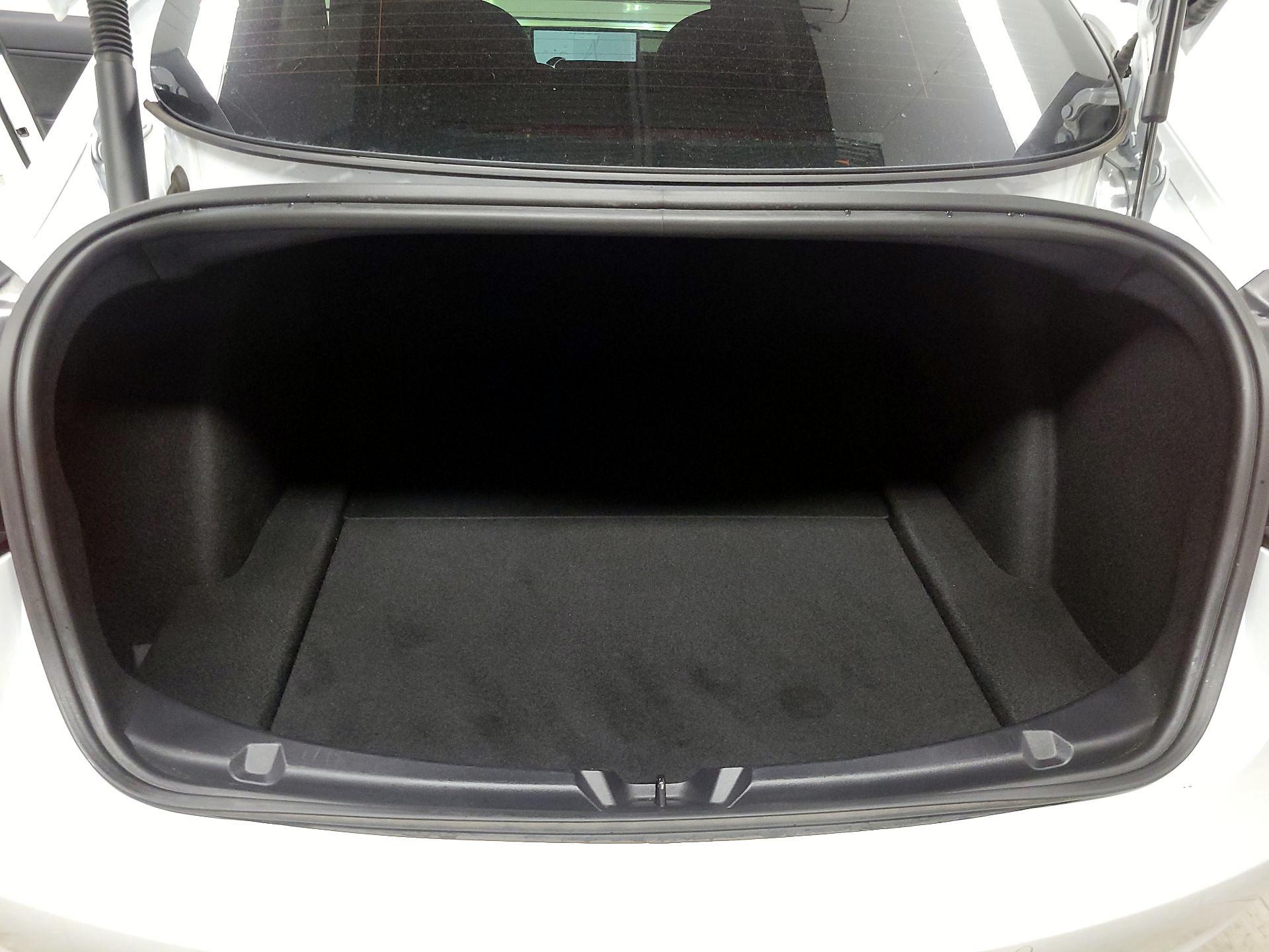 Thumbnail: 2021 Tesla Model 3 - 20