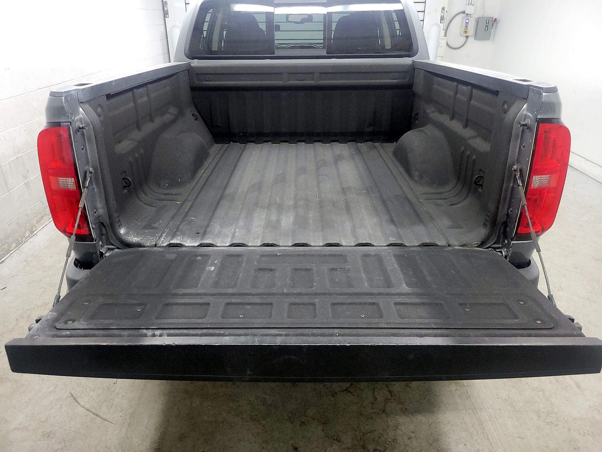 Thumbnail: 2019 Chevrolet Colorado - 17