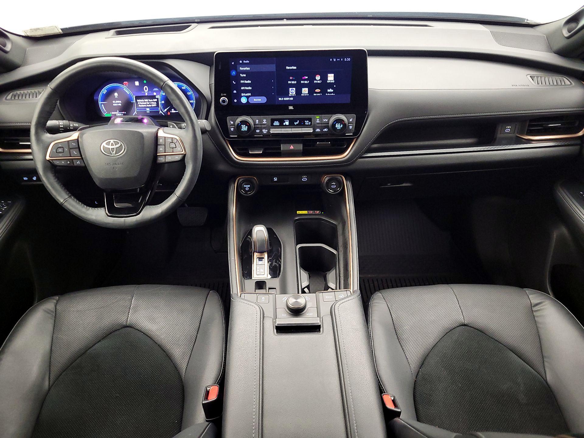 Thumbnail: 2024 Toyota Highlander - 9