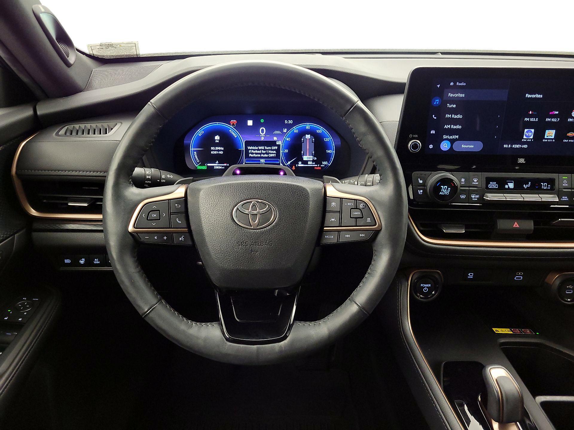 Thumbnail: 2024 Toyota Highlander - 10