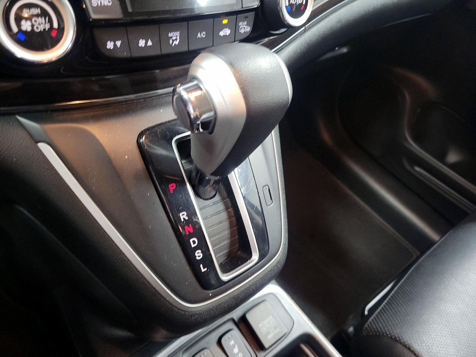 Thumbnail: 2015 Honda CR-V - 15