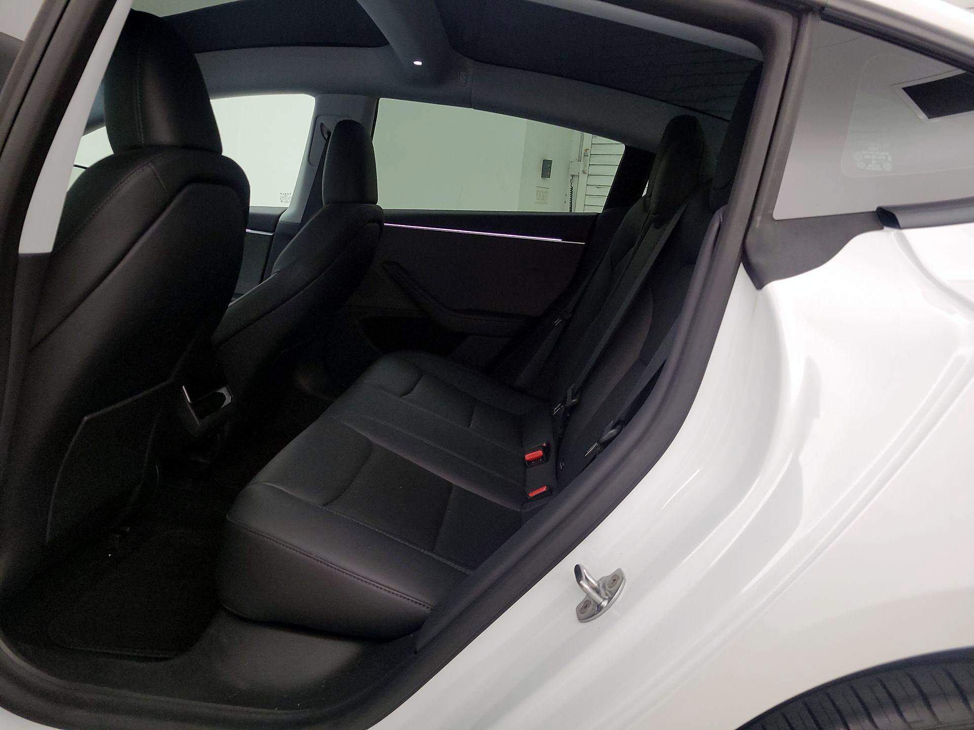 Thumbnail: 2025 Tesla Model 3 - 10