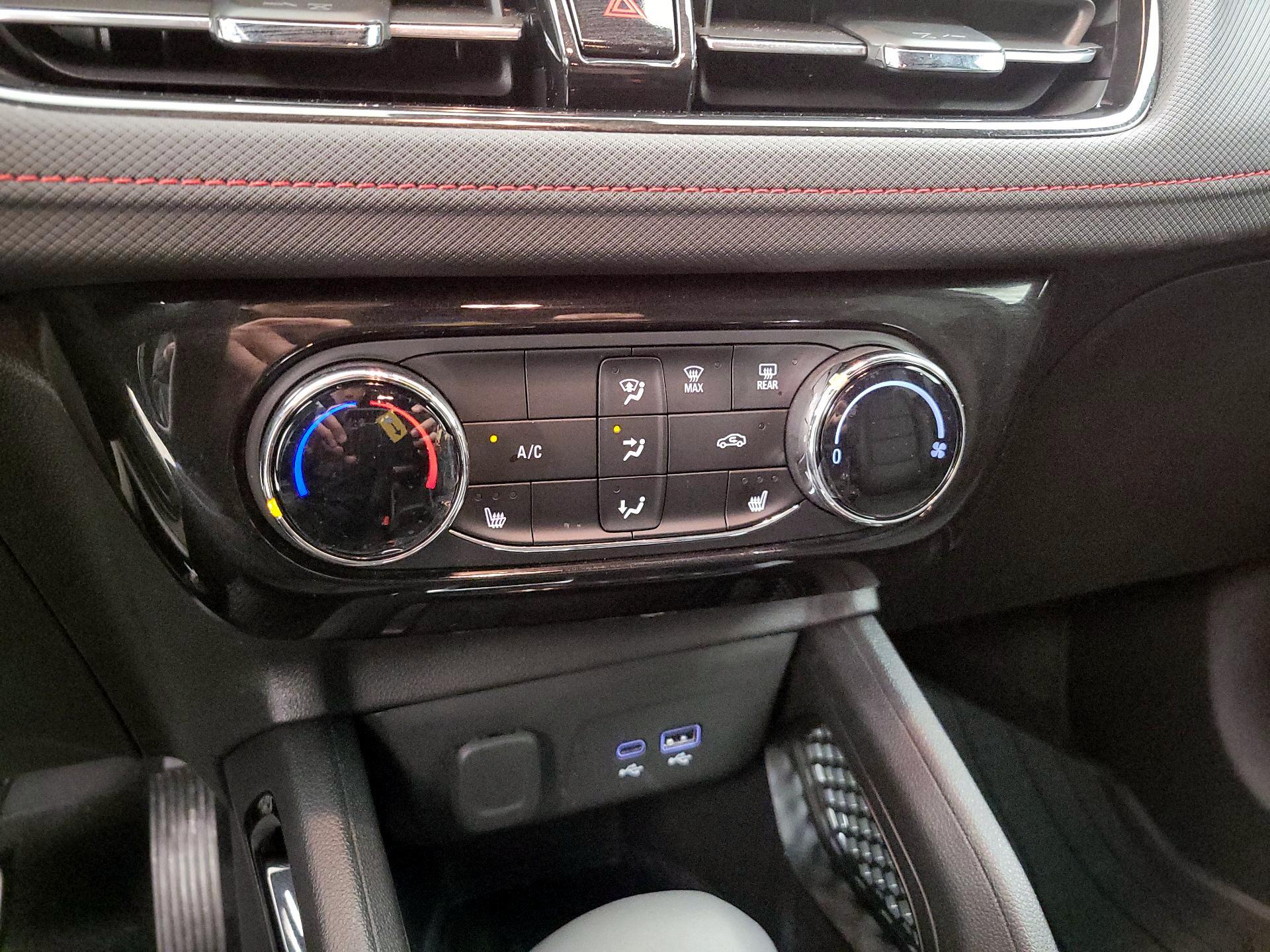 Thumbnail: 2026 Chevrolet TrailBlazer - 16