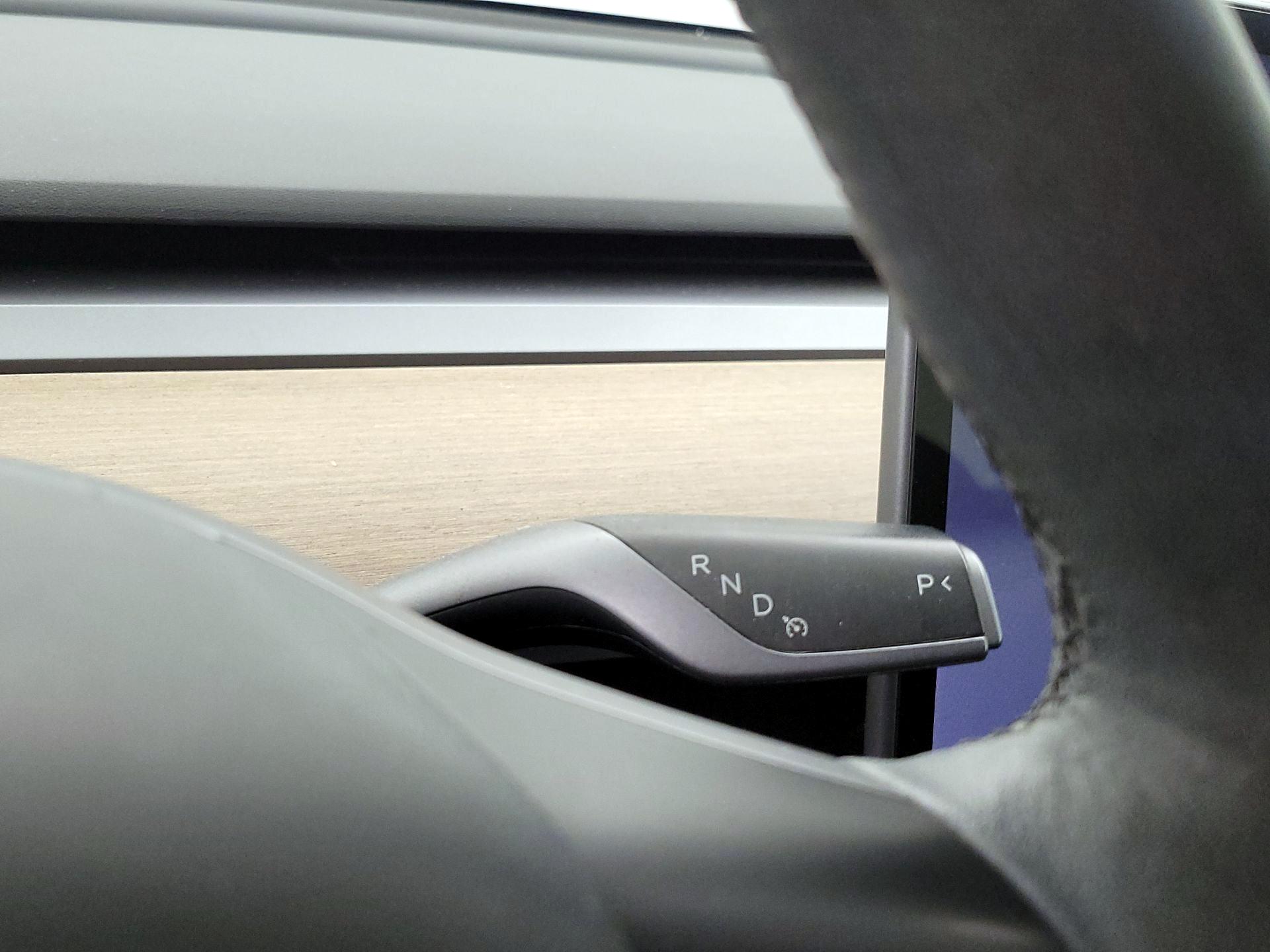 Thumbnail: 2023 Tesla Model 3 - 17