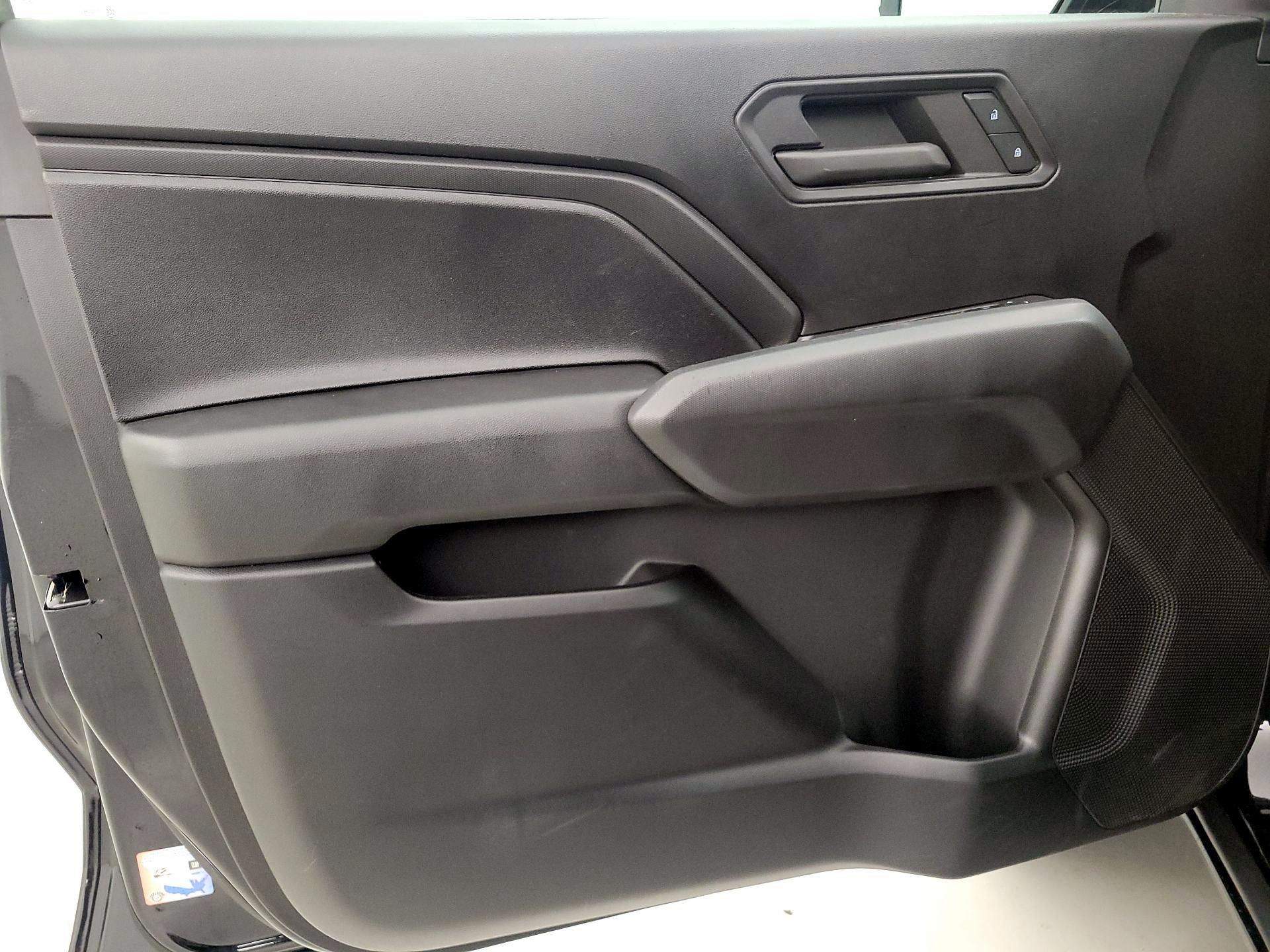 Thumbnail: 2024 Chevrolet Colorado - 12