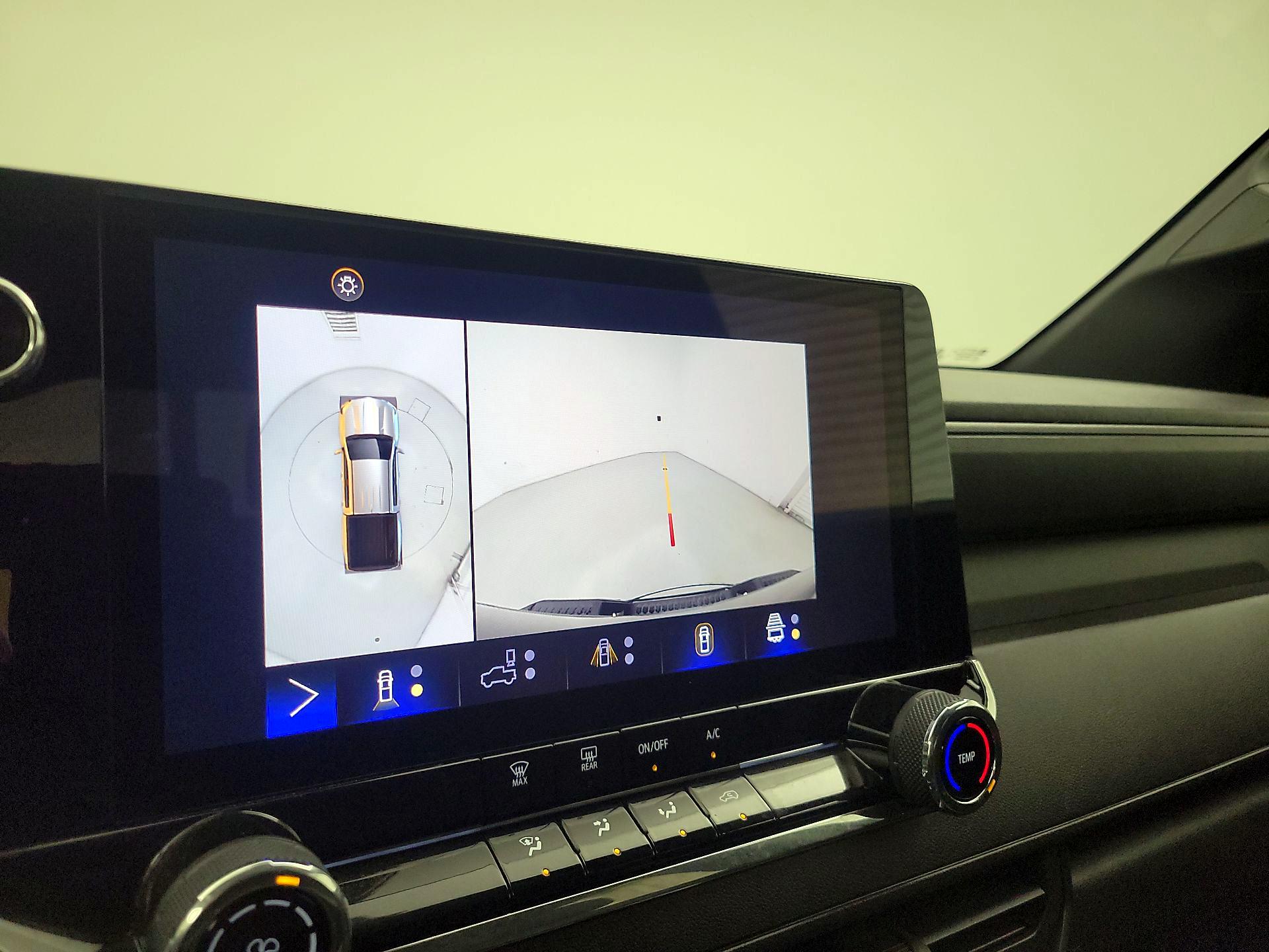 Thumbnail: 2024 Chevrolet Colorado - 15