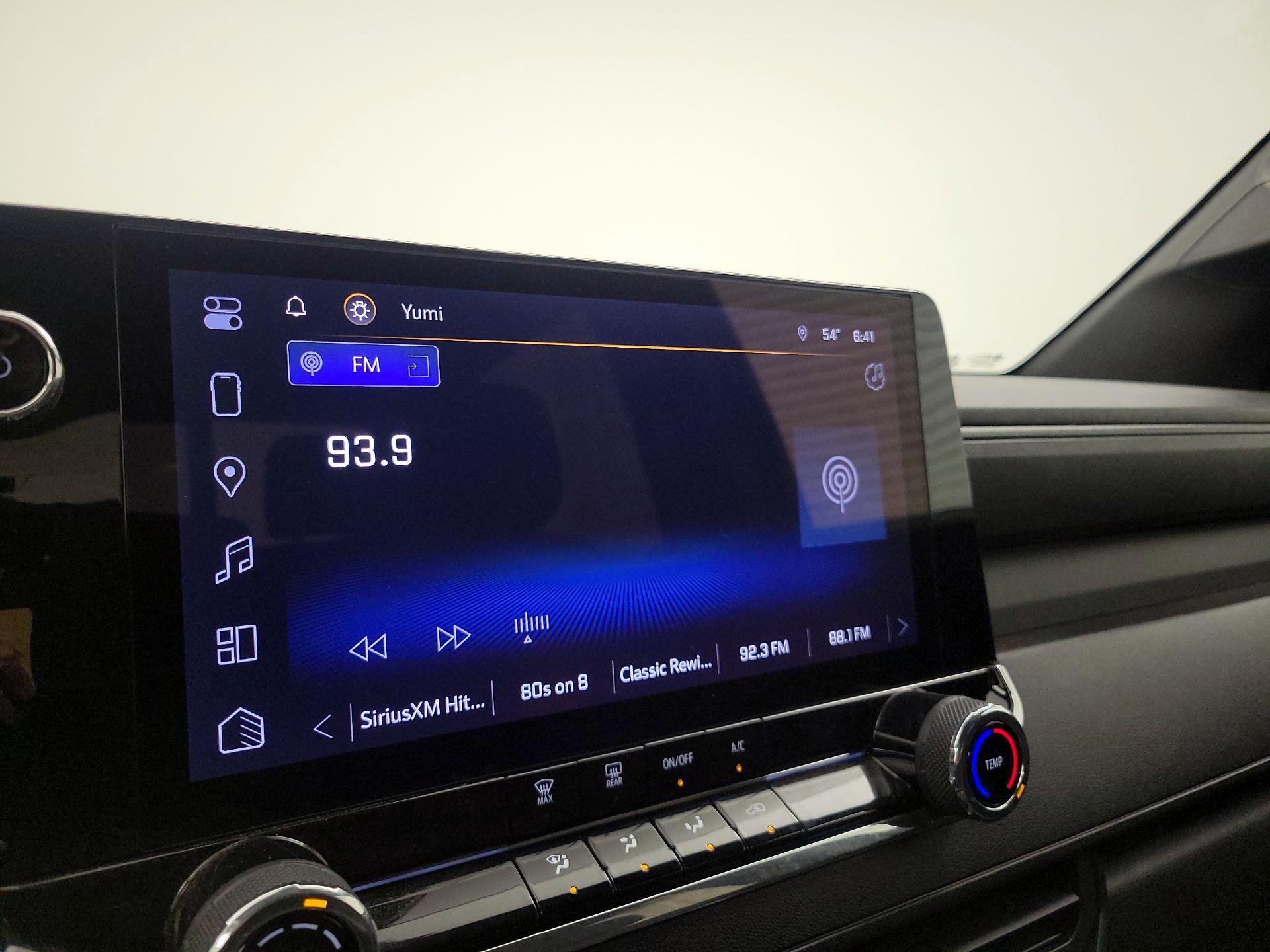 Thumbnail: 2024 Chevrolet Colorado - 16