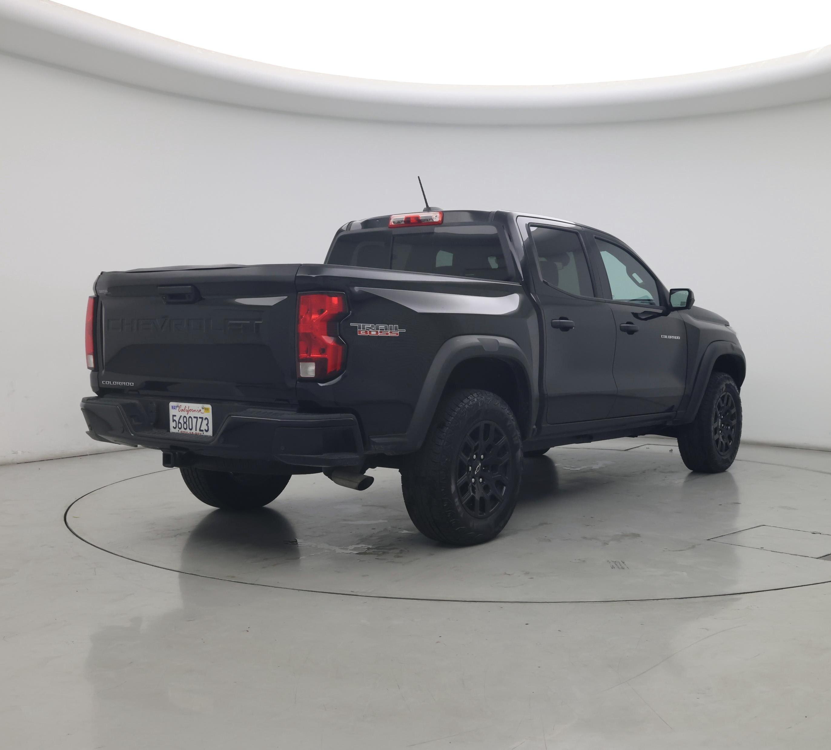 Thumbnail: 2024 Chevrolet Colorado - 8