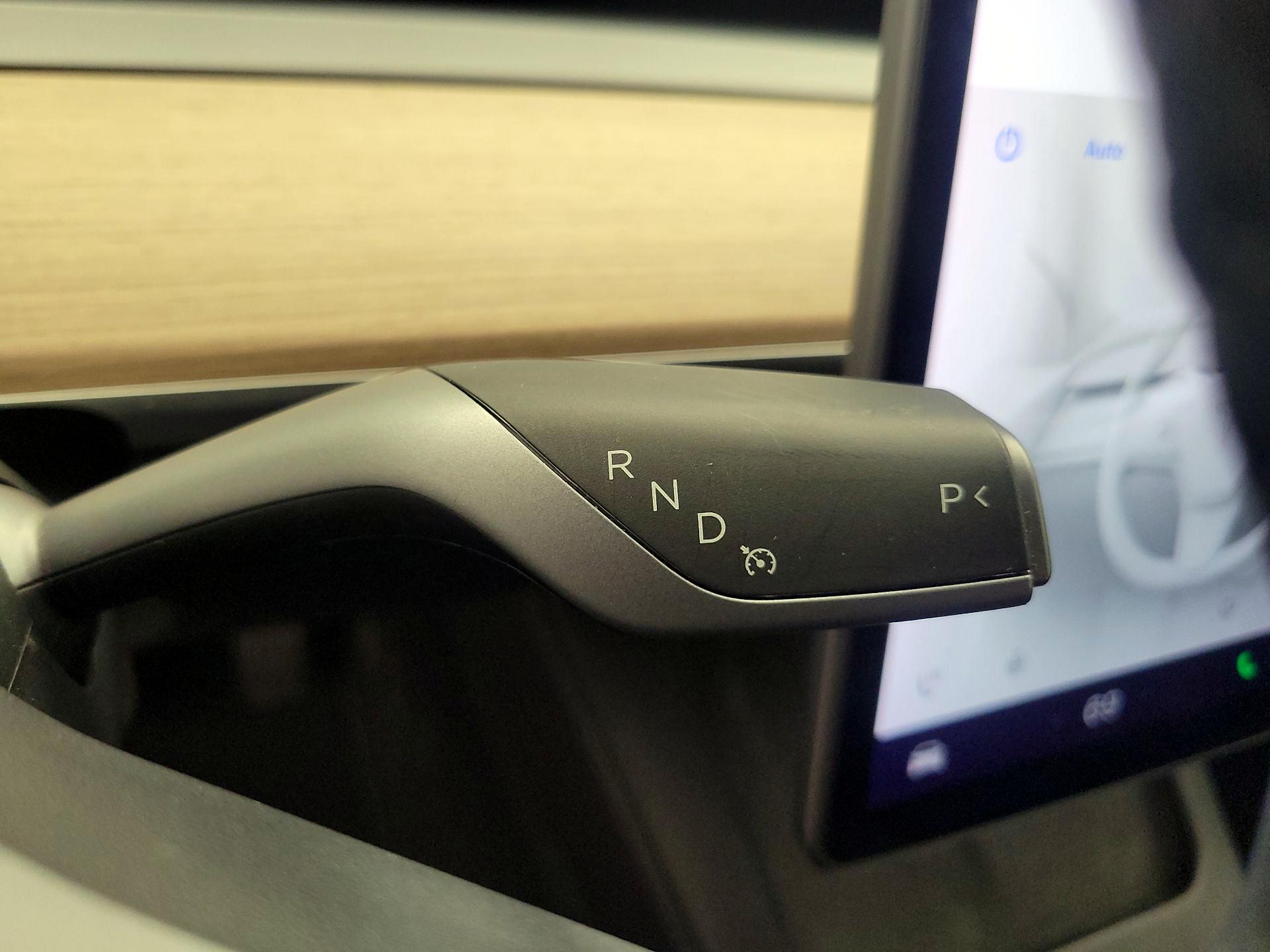 Thumbnail: 2022 Tesla Model 3 - 16