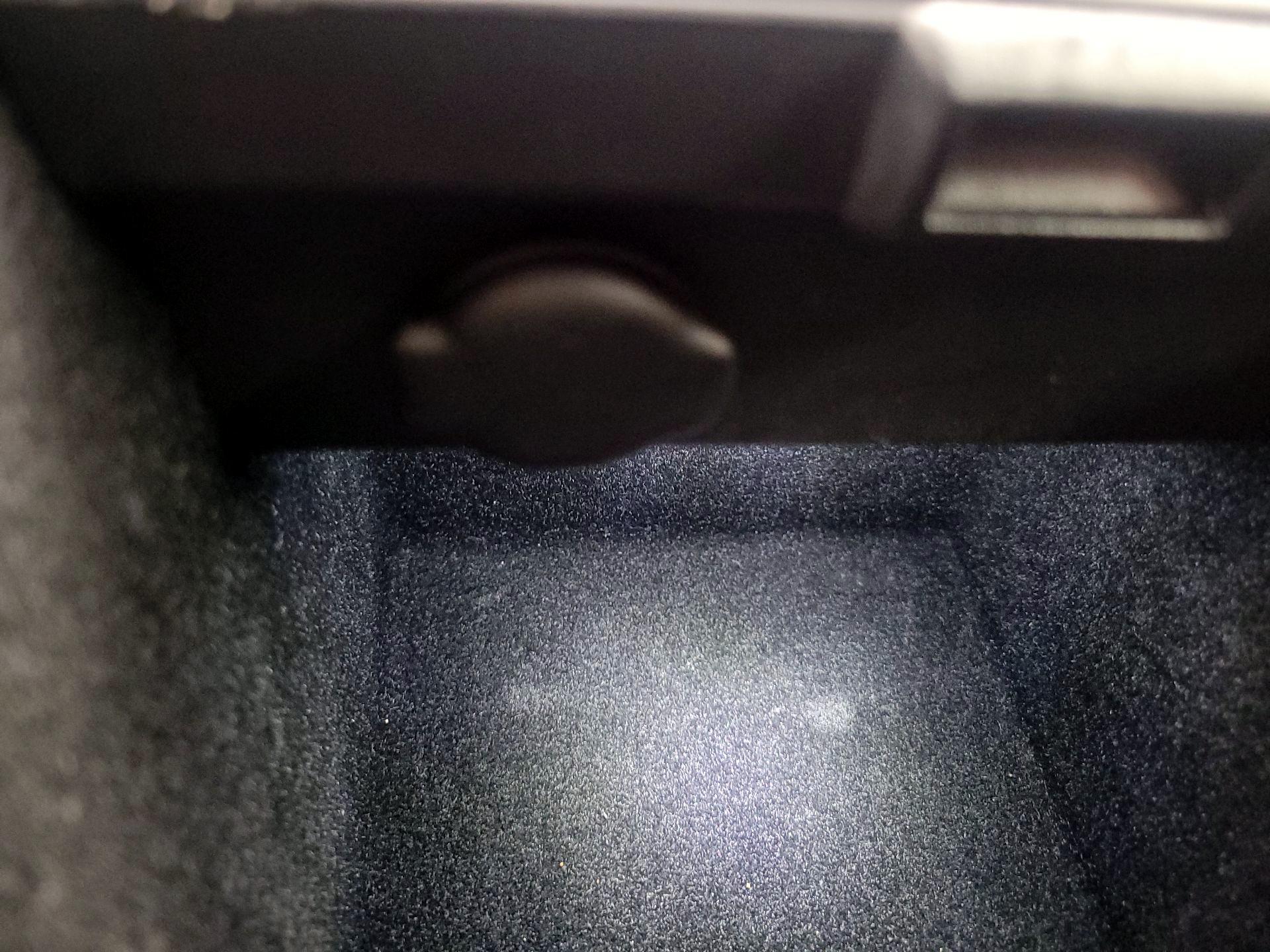 Thumbnail: 2022 Tesla Model 3 - 17