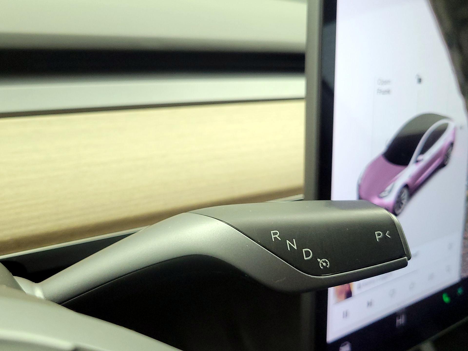 Thumbnail: 2022 Tesla Model 3 - 17