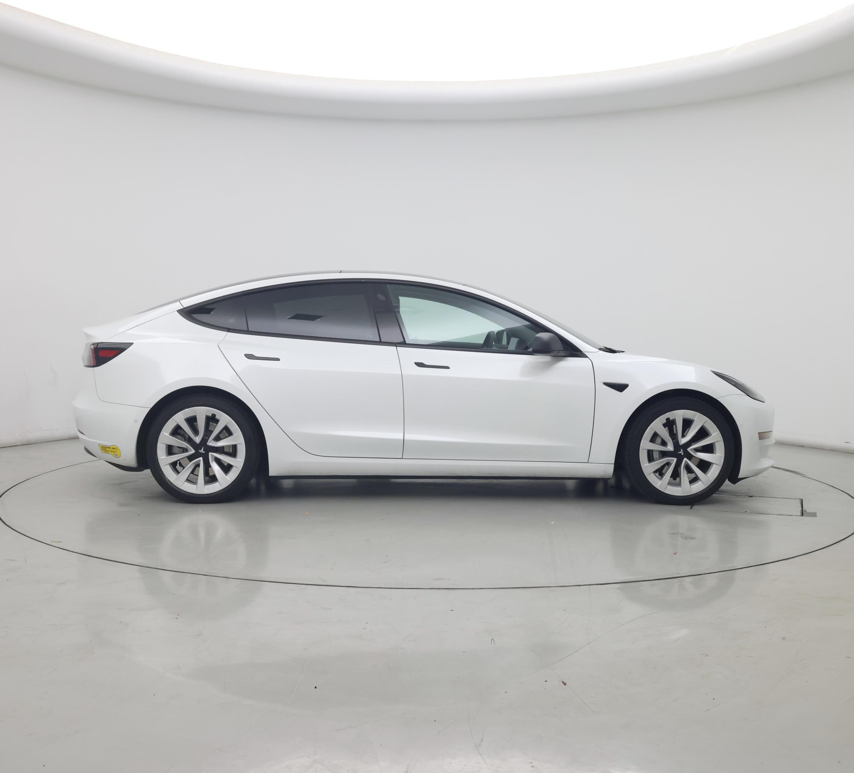 Thumbnail: 2022 Tesla Model 3 - 7