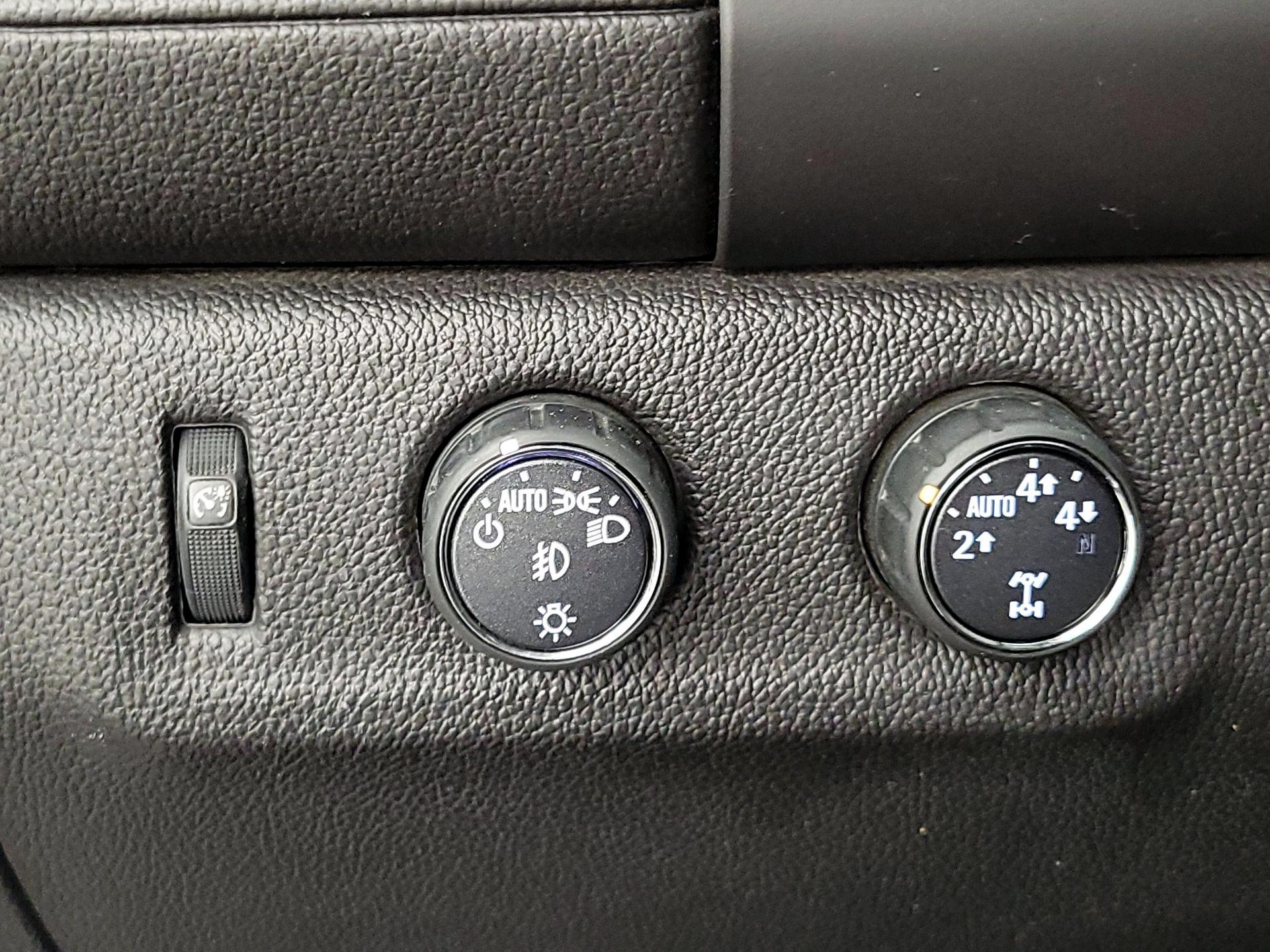 Thumbnail: 2016 GMC Canyon - 13