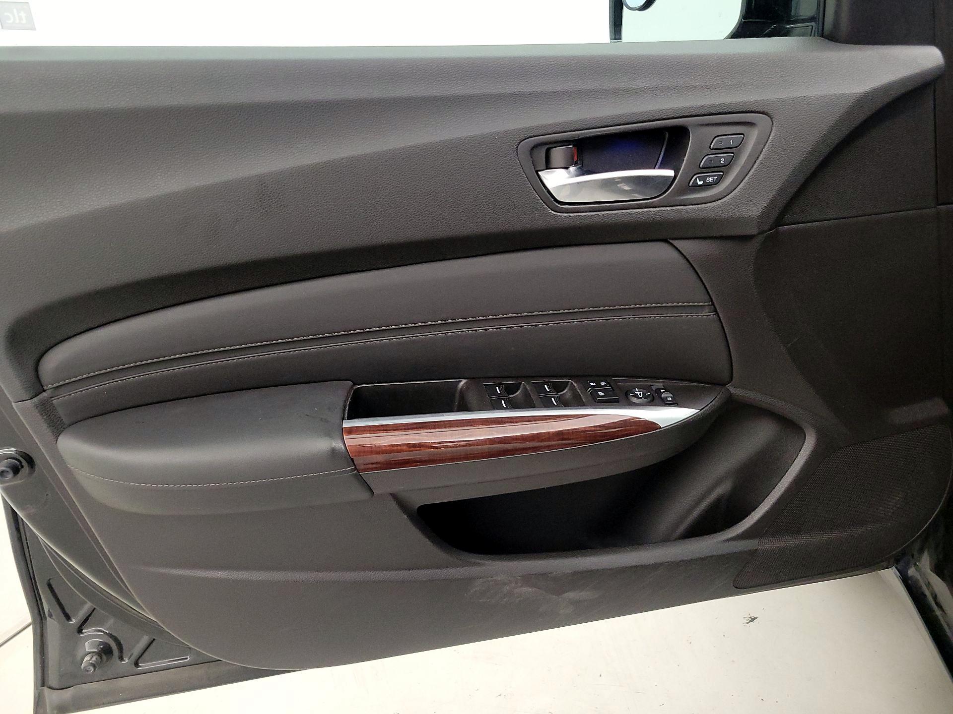 Thumbnail: 2017 Acura TLX - 12