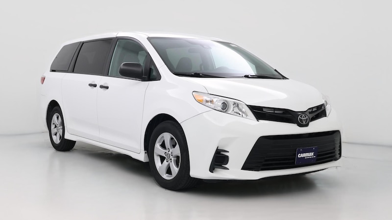 2019 Toyota Sienna L Hero Image