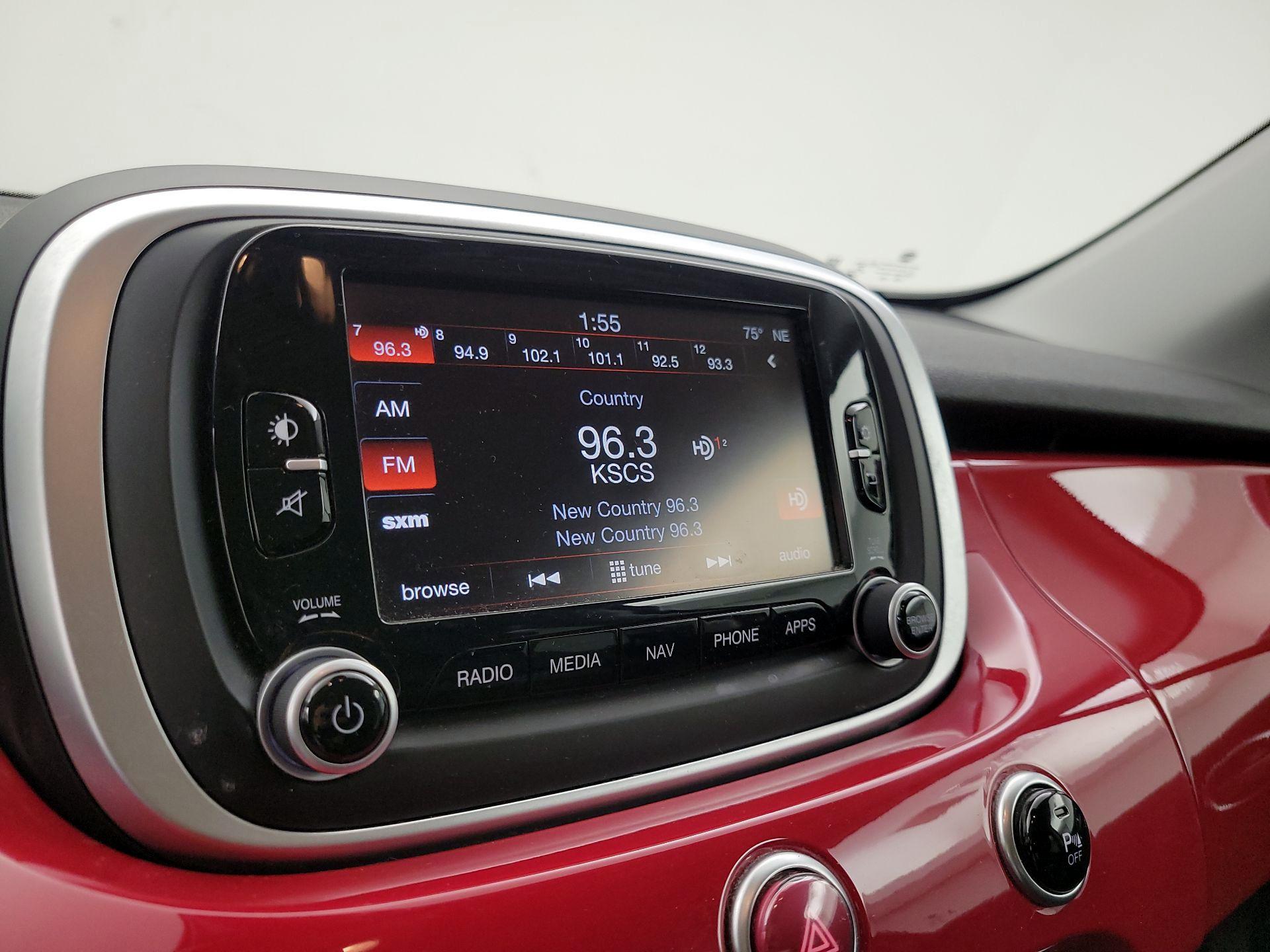 Thumbnail: 2017 Fiat 500X - 16