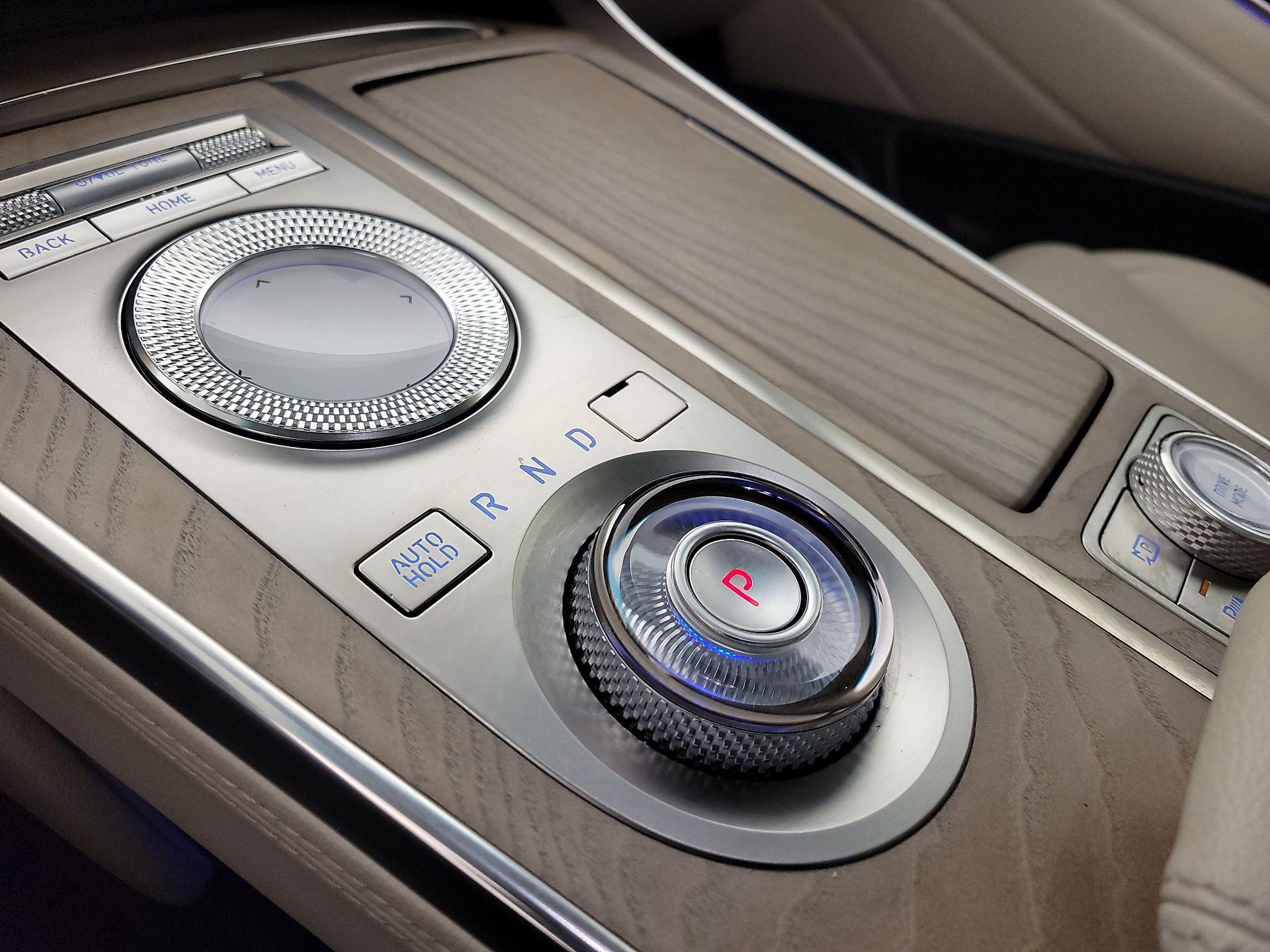 Thumbnail: 2022 Genesis GV80 - 18