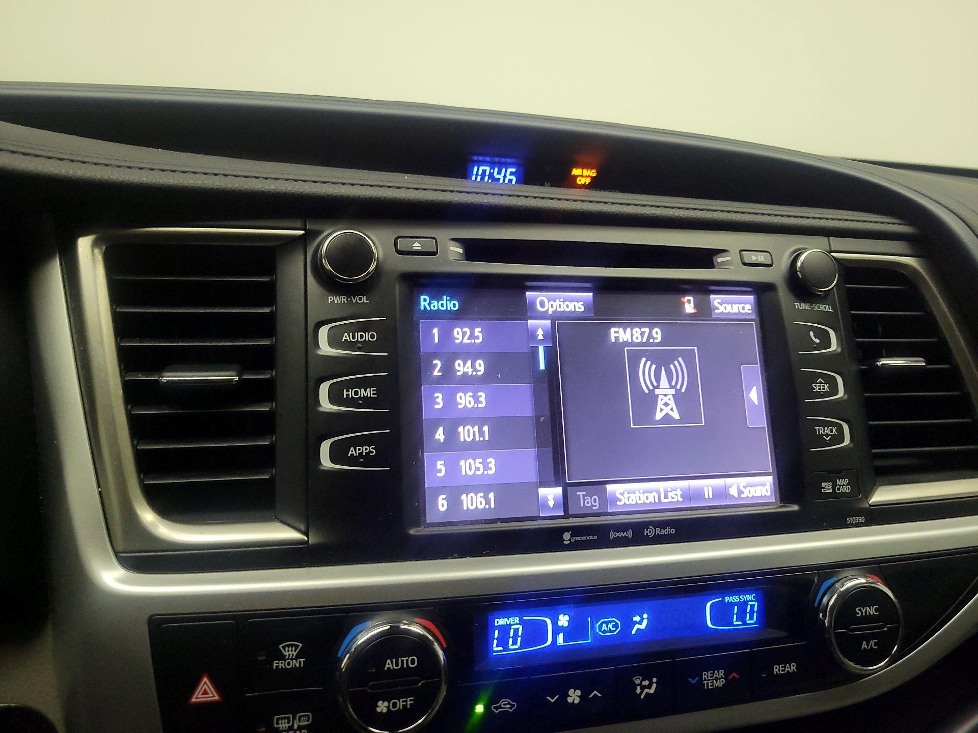 Thumbnail: 2019 Toyota Highlander - 16