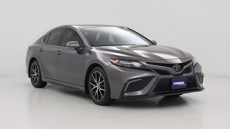 2022 Toyota Camry SE Hero Image