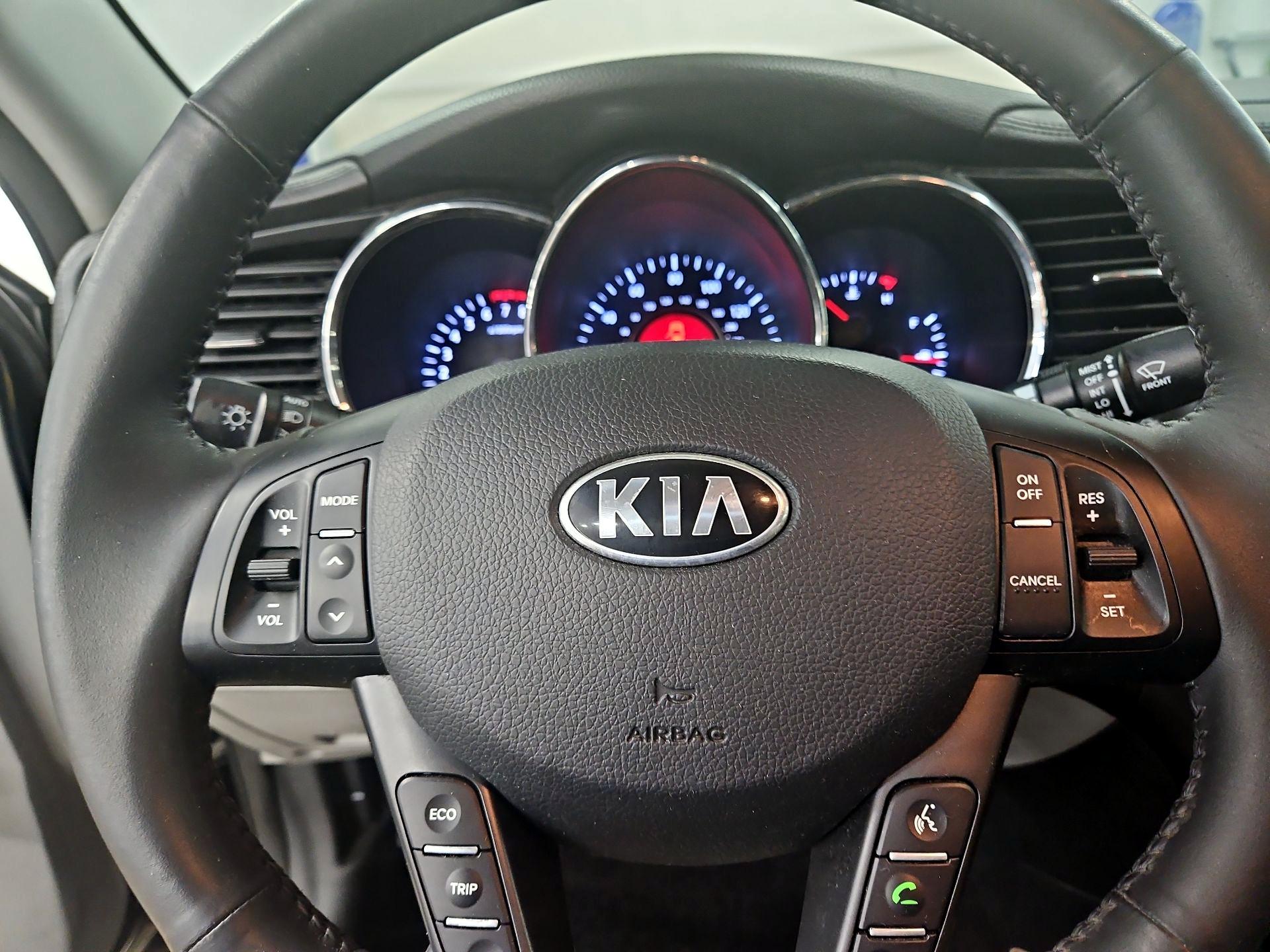Thumbnail: 2013 Kia Optima - 10