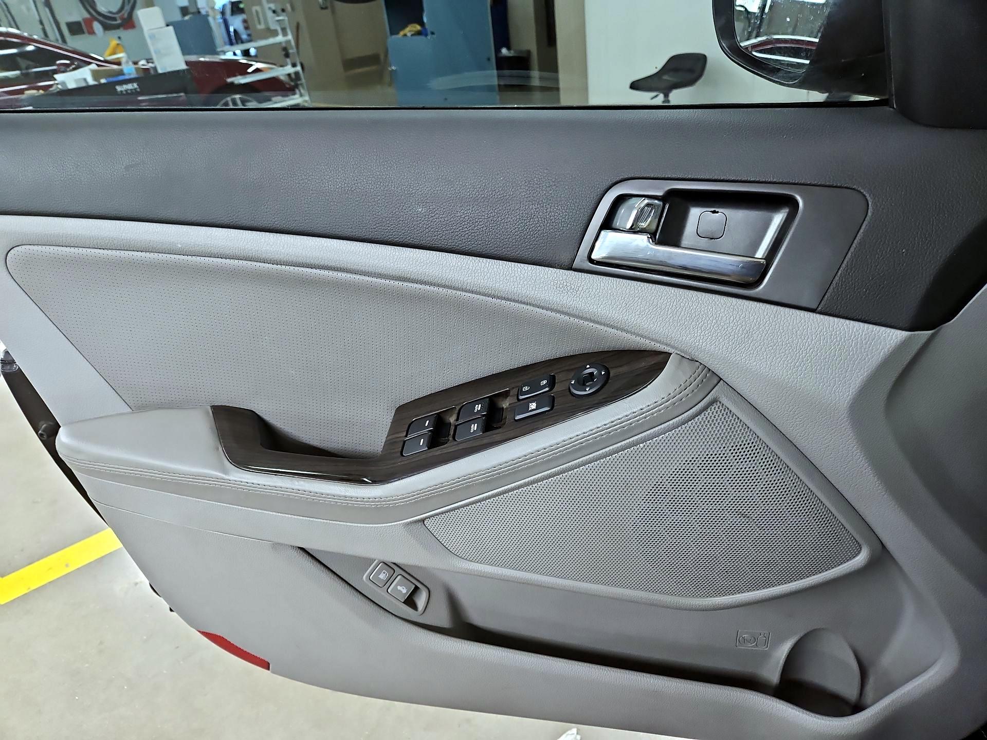 Thumbnail: 2013 Kia Optima - 12