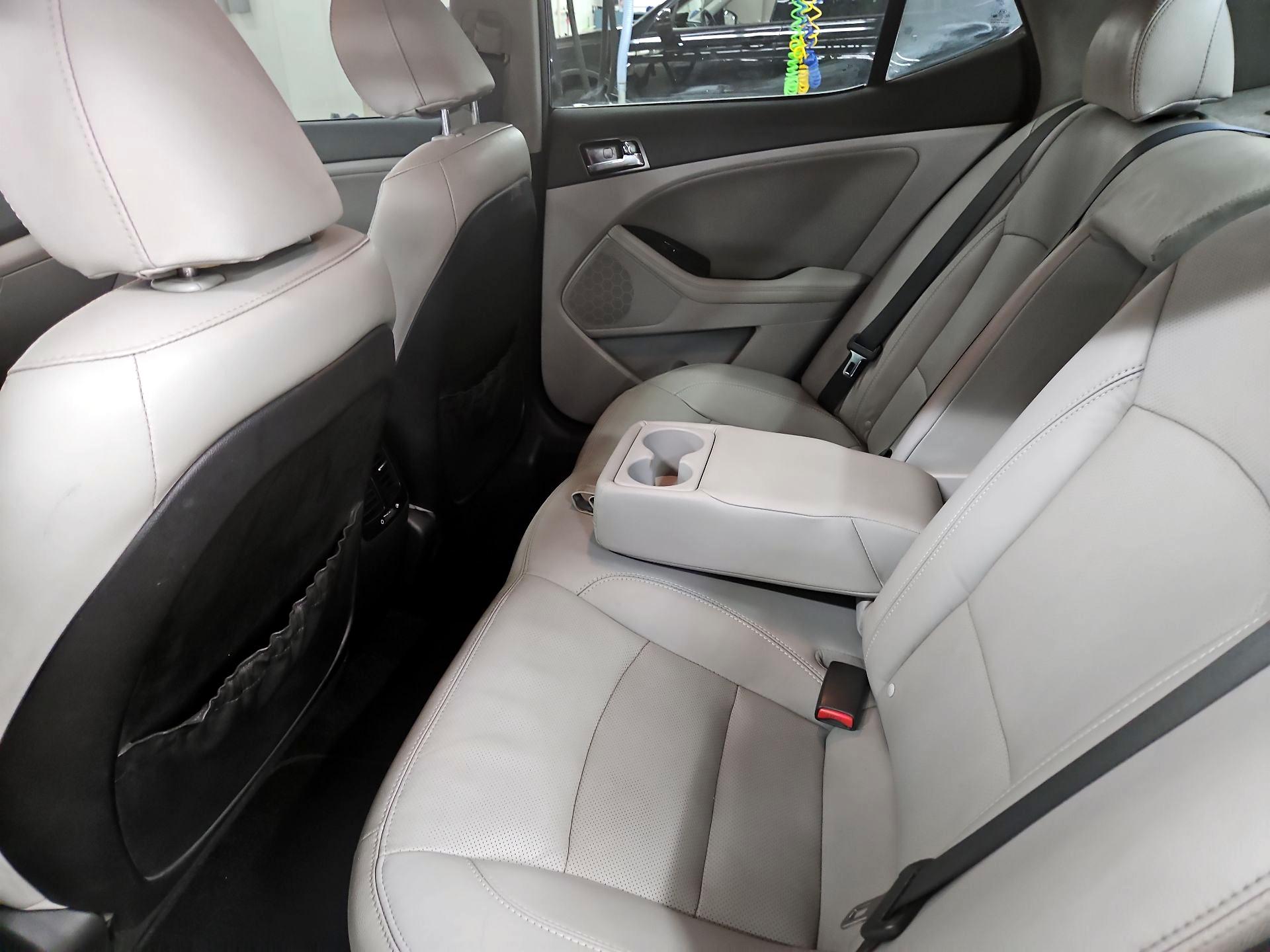 Thumbnail: 2013 Kia Optima - 17
