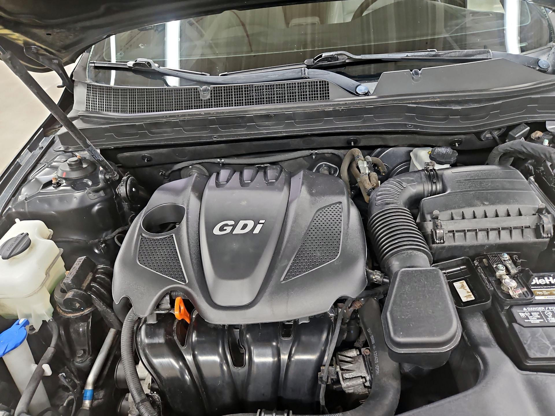 Thumbnail: 2013 Kia Optima - 19