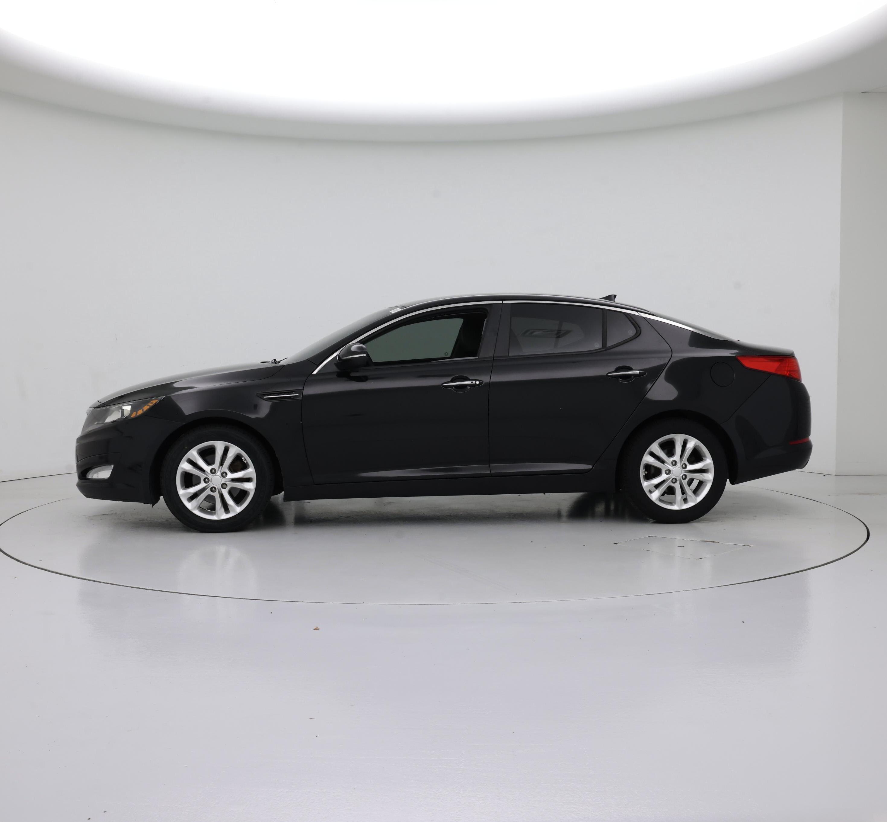Thumbnail: 2013 Kia Optima - 3