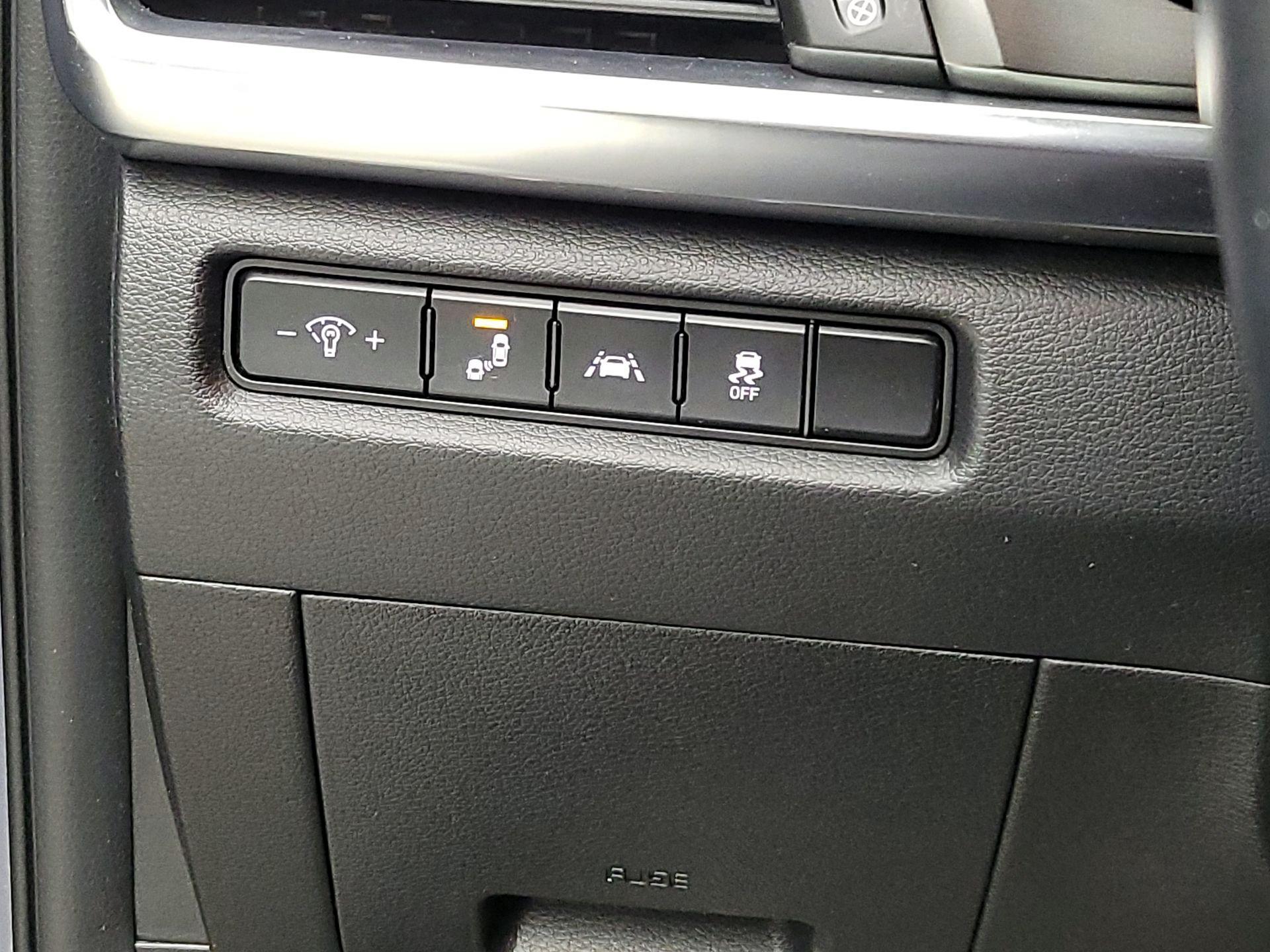 Thumbnail: 2022 Kia Telluride - 13