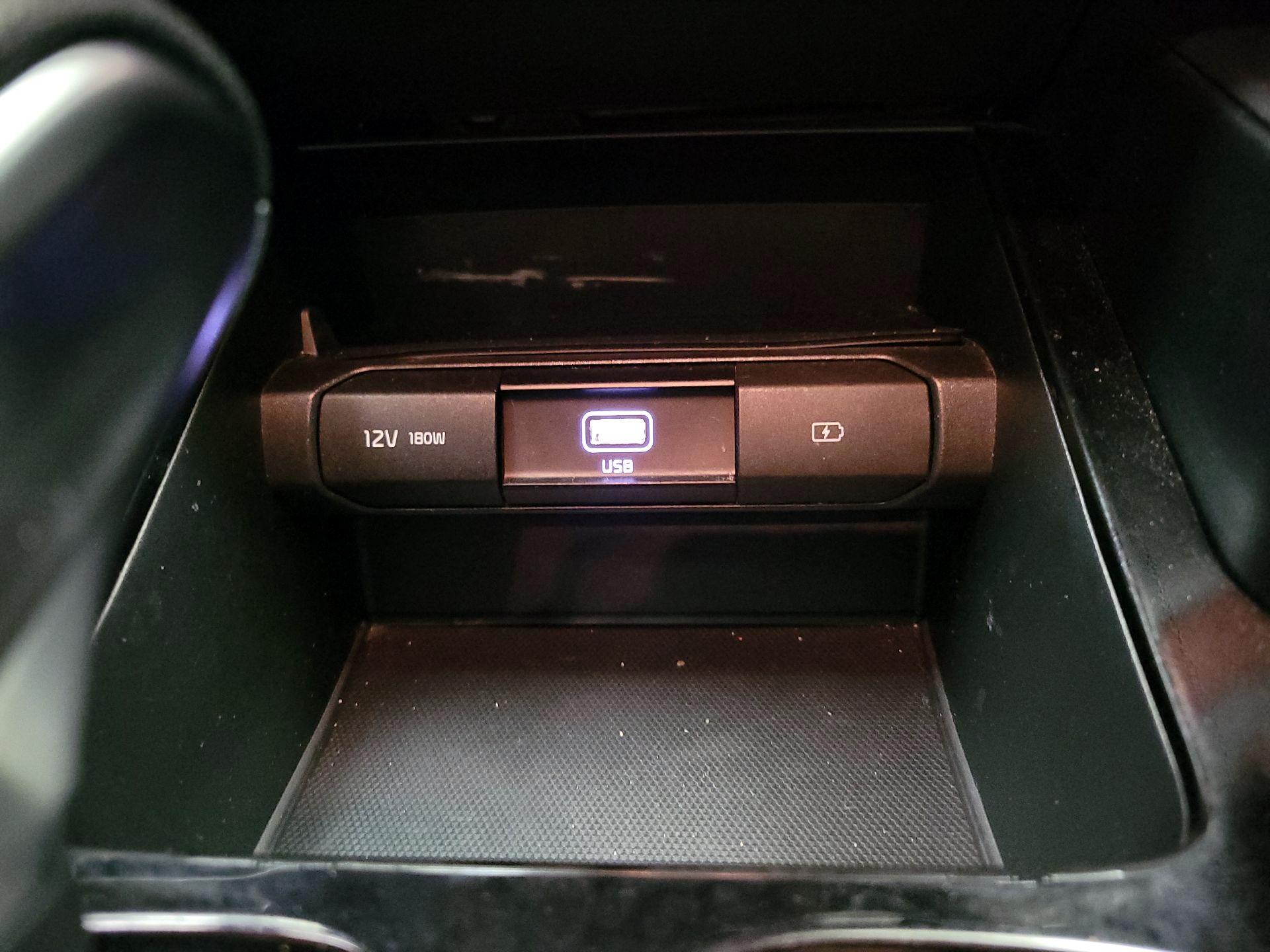 Thumbnail: 2022 Kia Telluride - 19