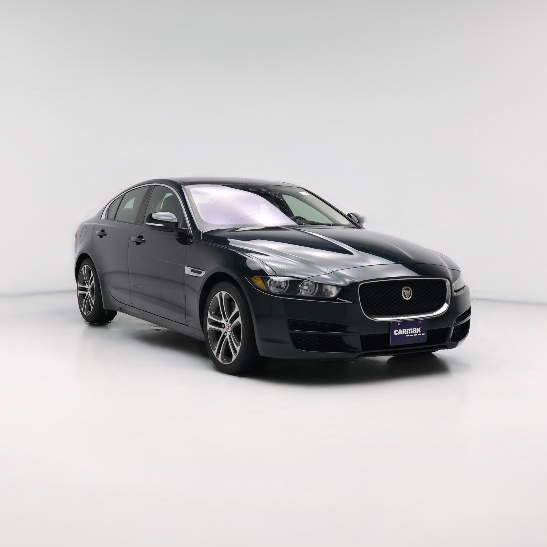 Thumbnail: 2017 Jaguar XE - 1