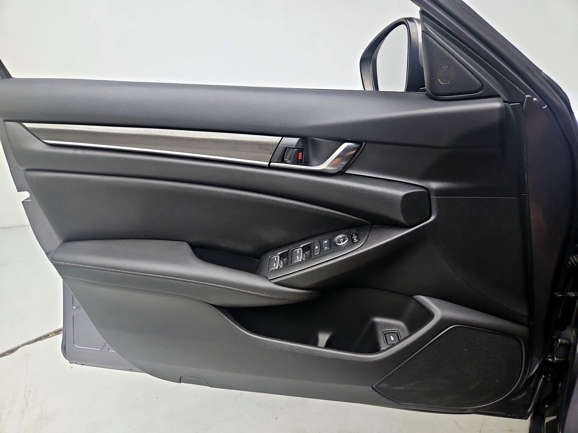 Thumbnail: 2020 Honda Accord - 12