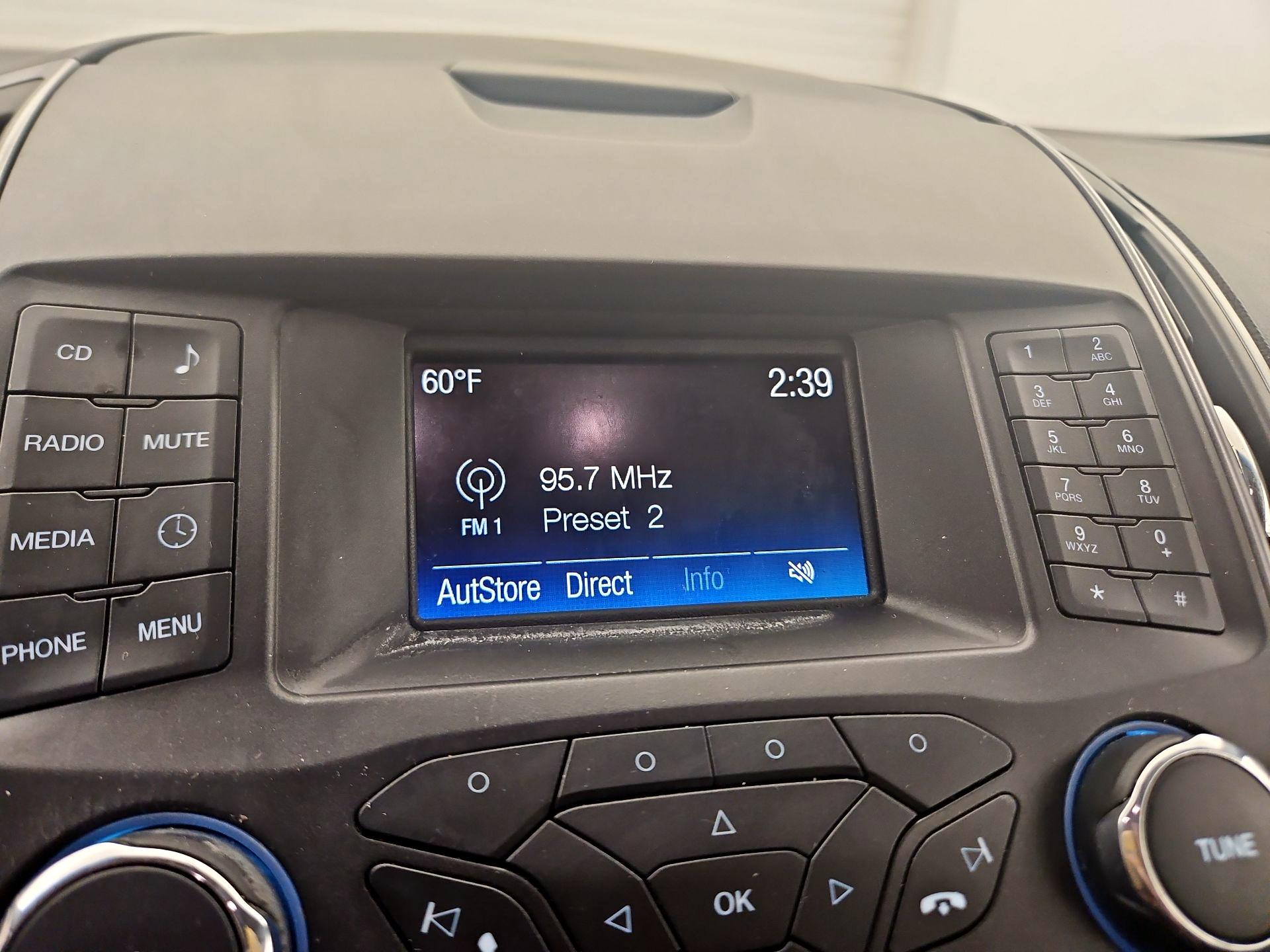 Thumbnail: 2017 Ford Edge - 15