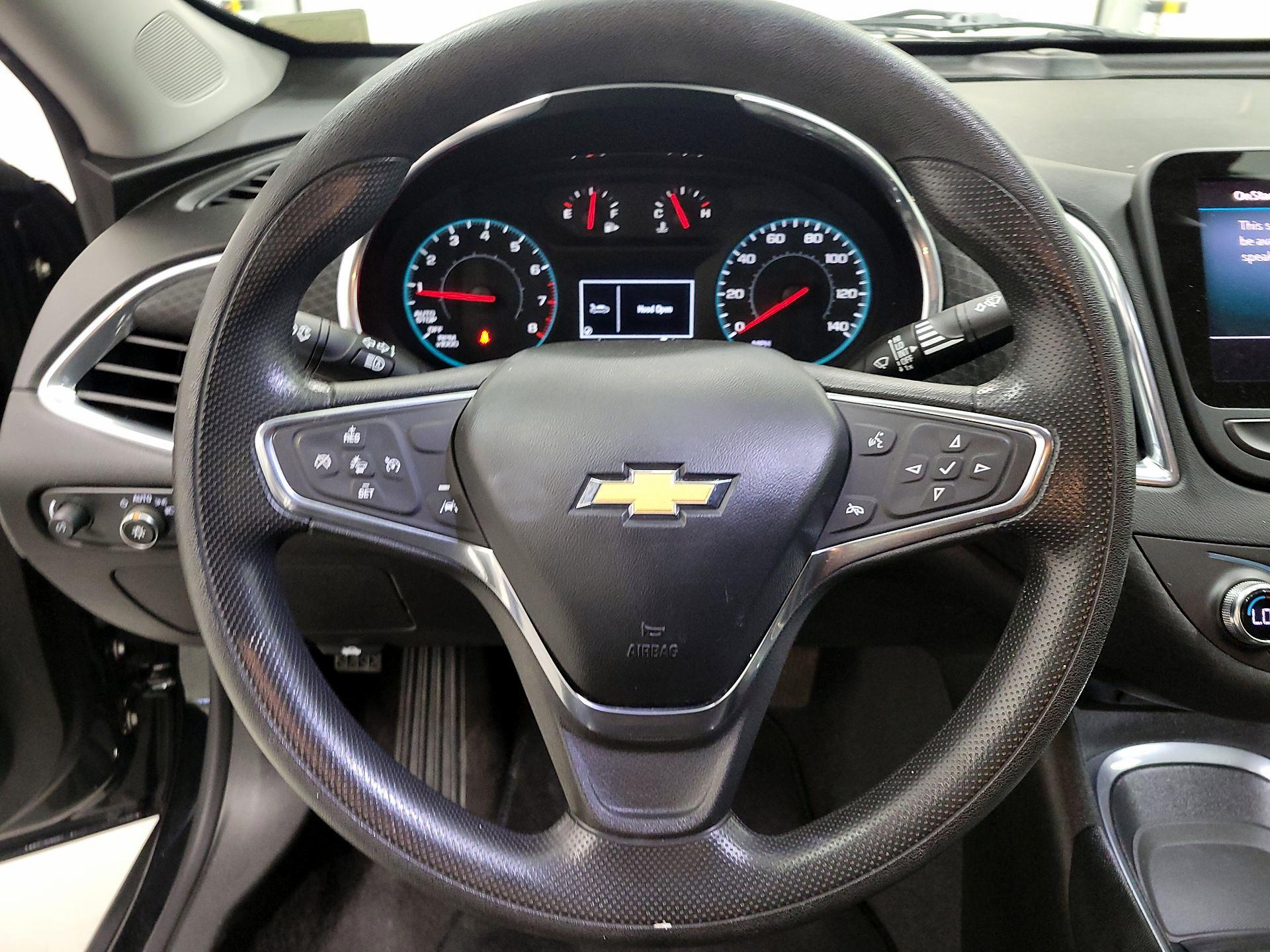 Thumbnail: 2020 Chevrolet Malibu - 10