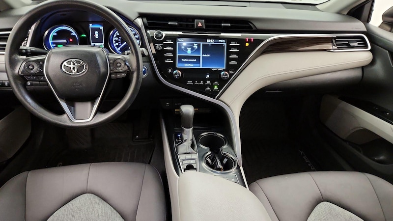 2018 Toyota Camry LE 9