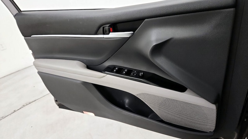 2018 Toyota Camry LE 12