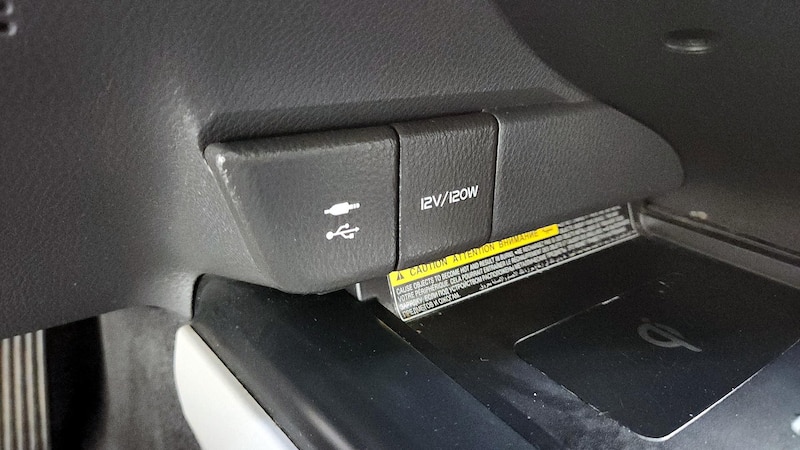 2018 Toyota Camry LE 19